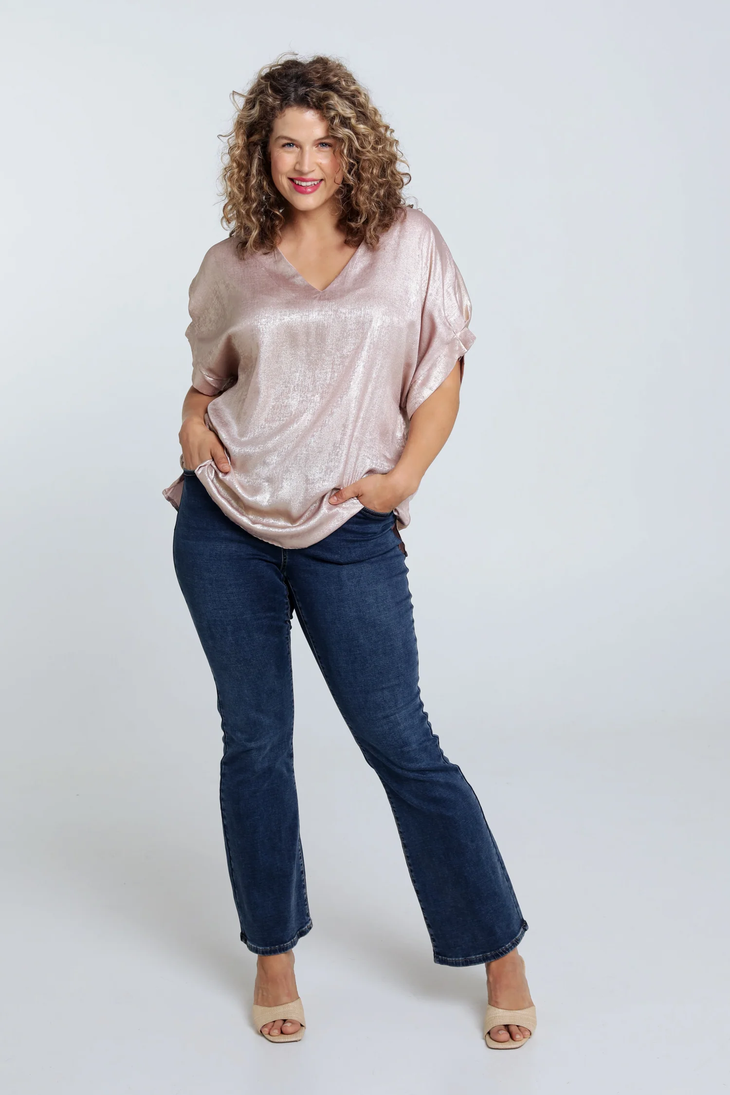 Effen, glanzende blouse met ballonmouwen - Image 8