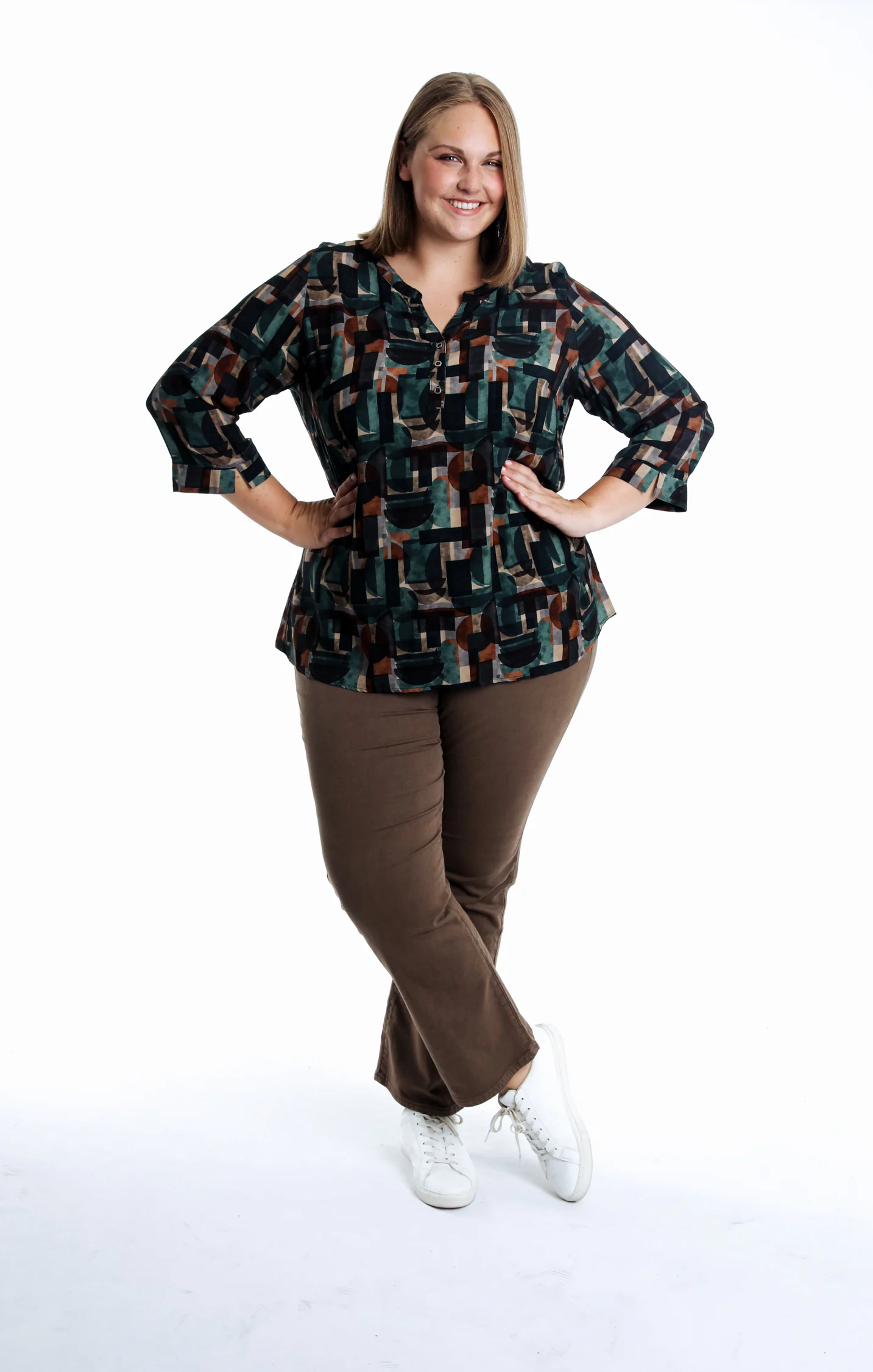 Blouse van bedrukte viscose met grafisch dessin - Image 13