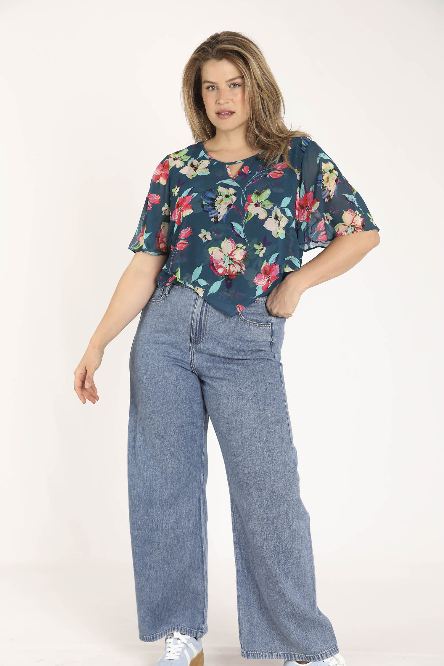 Exclusief SHEEGO - Blouse van viscose met bloemenprint - Image 6