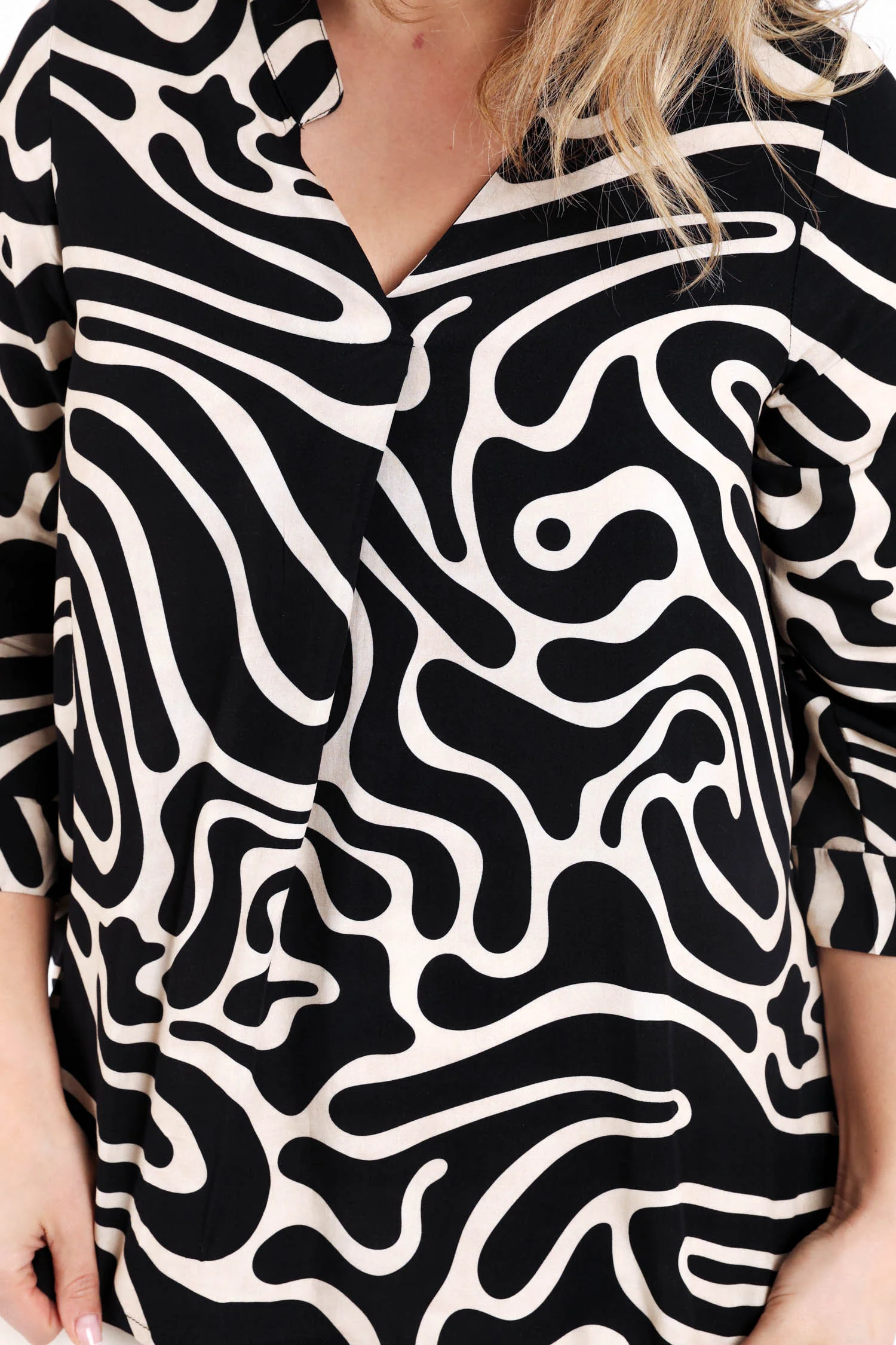 Blouse van viscose met tweekleurige grafische print - Image 3