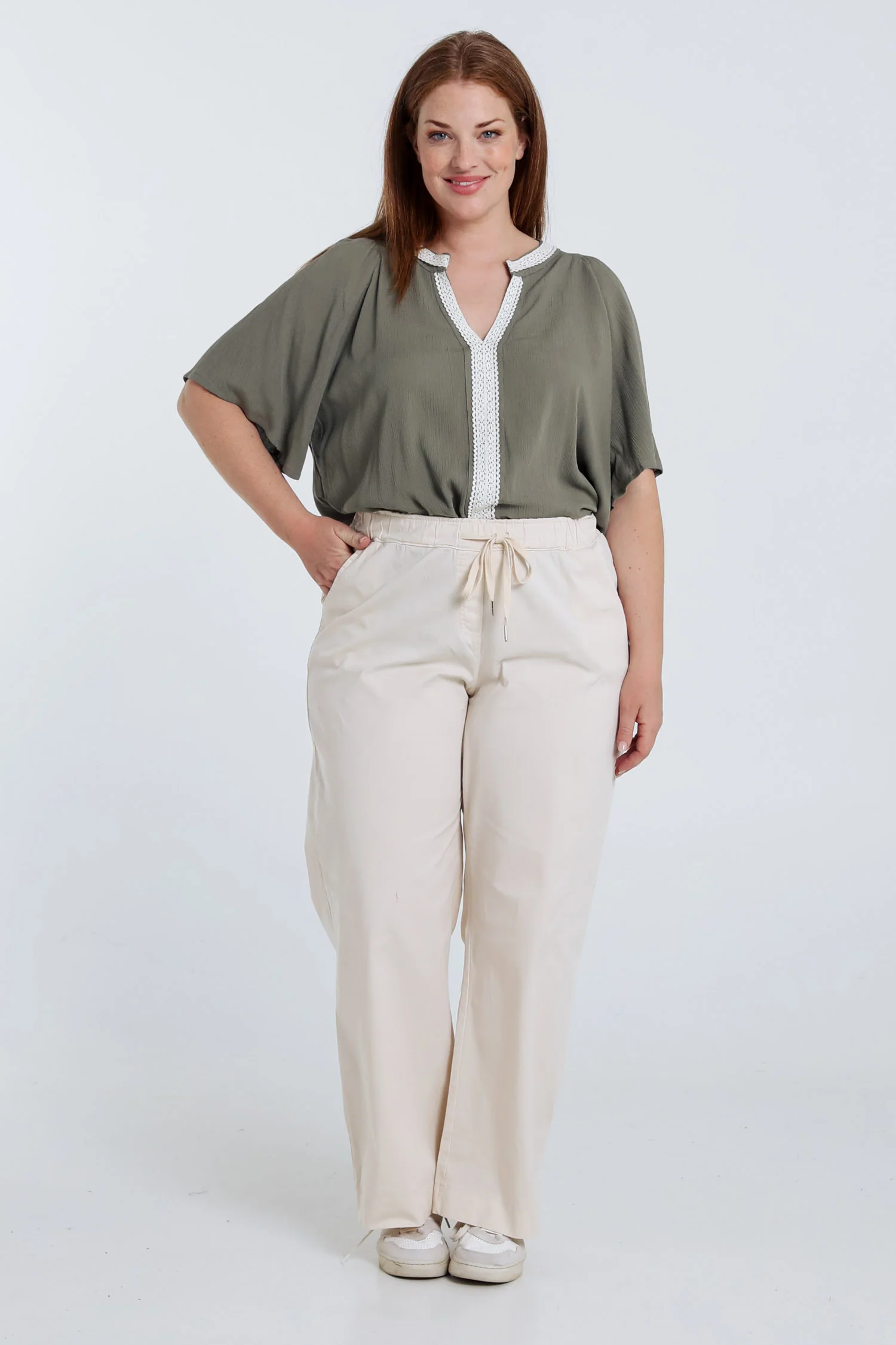 Effen viscose blouse met macramé - Image 19