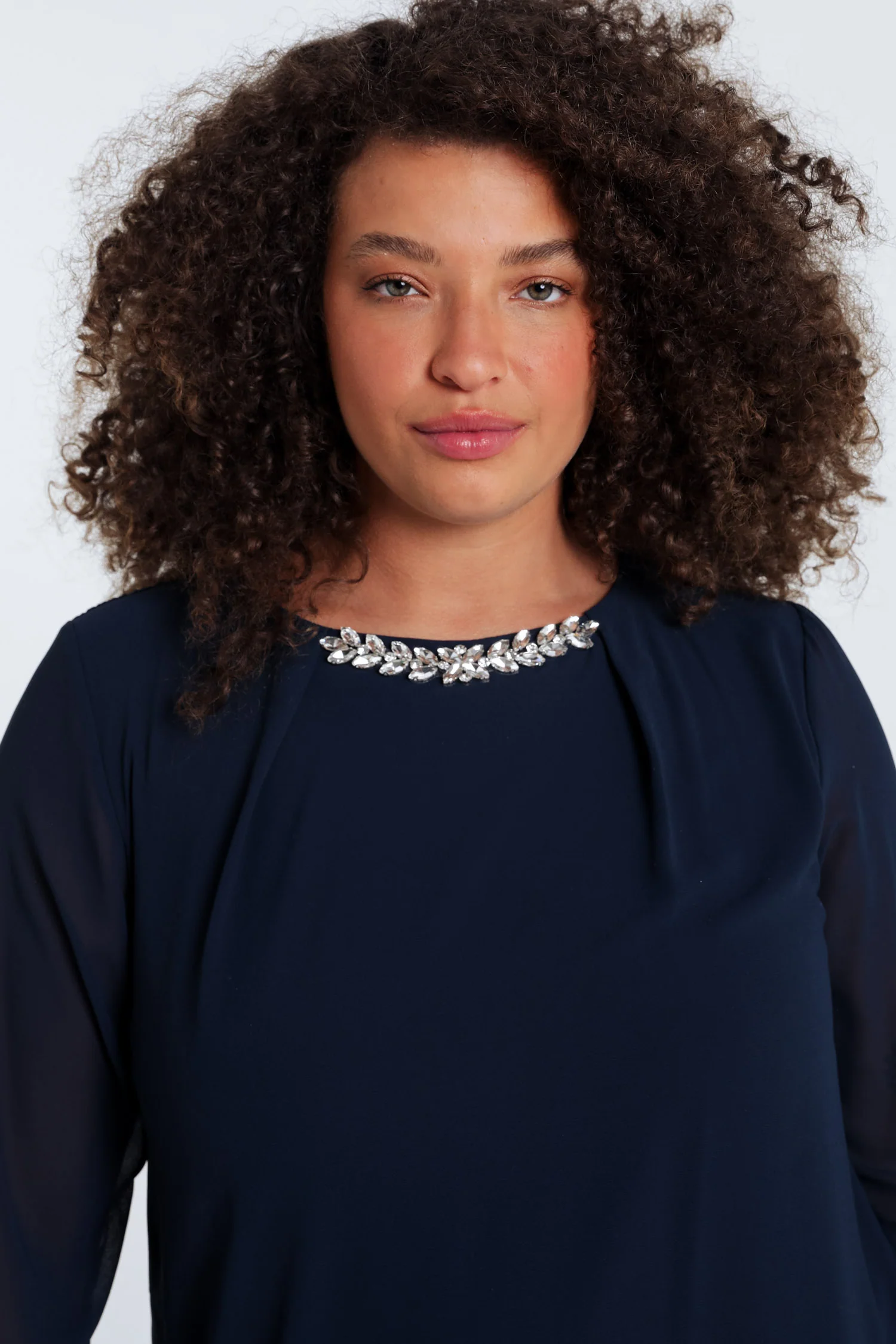 Effen blouse met sieraden - Image 15