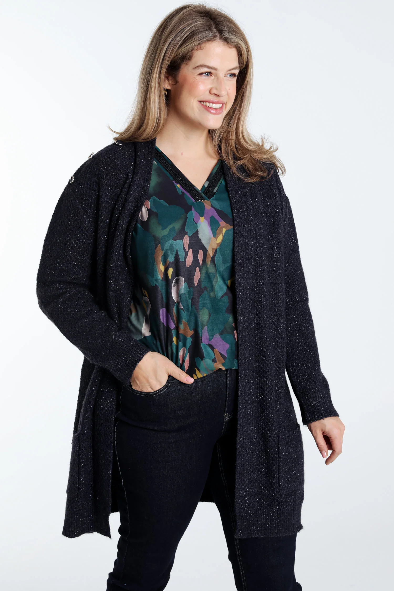 Lange, effen cardigan met sjaalkraag en decoratieve knopen