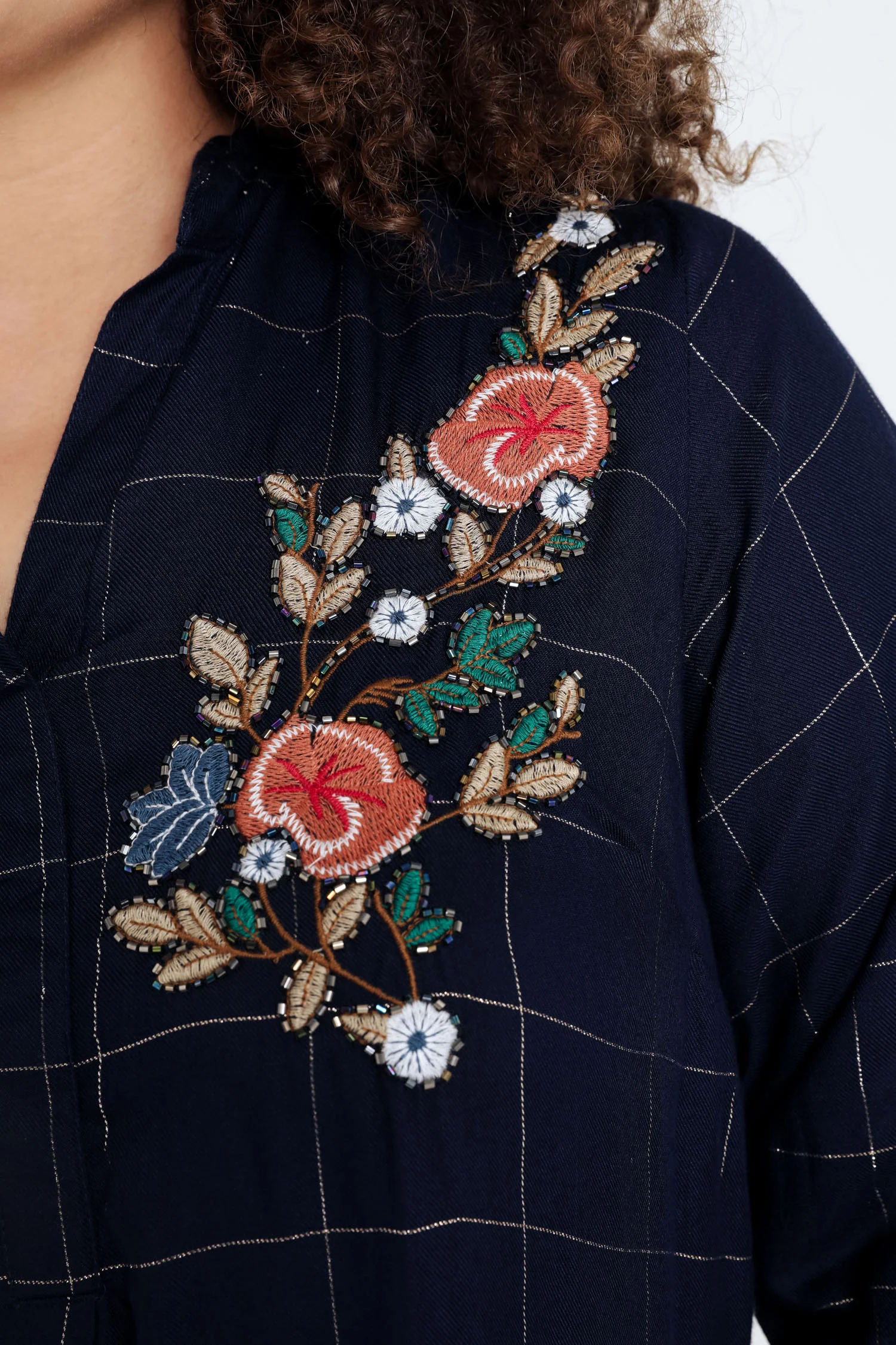 Lange, geruite blouse in viscose met borduurwerk - Image 5