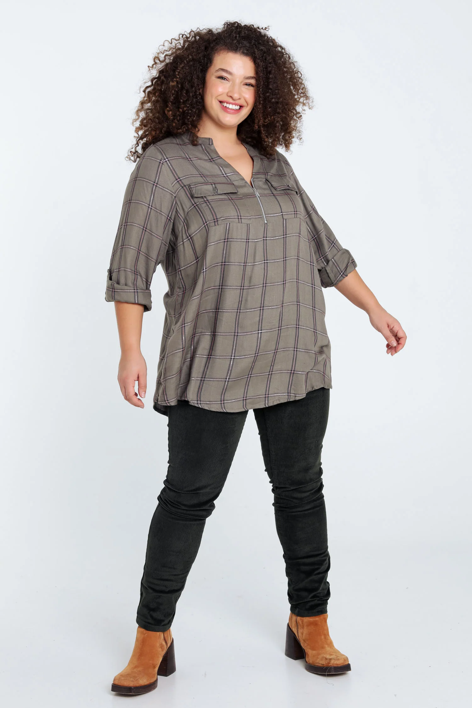 Lange, geruite tuniek in viscose met lurex, rits en zakken - Image 8