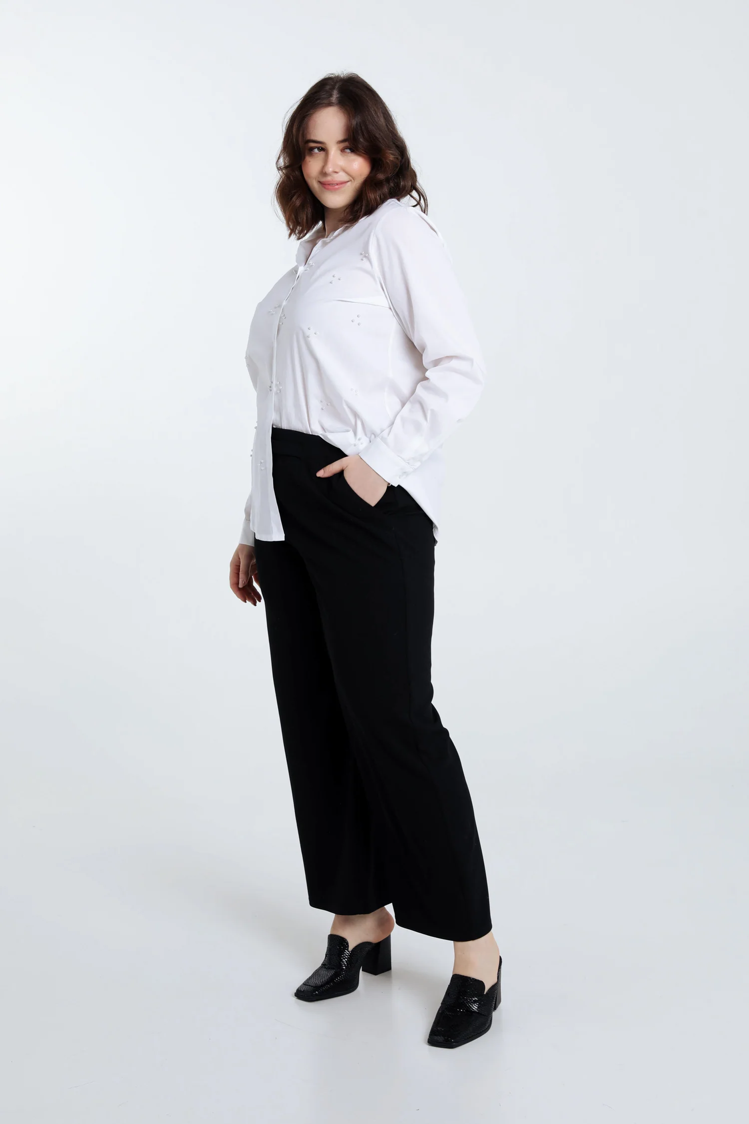 Effen hemd in poplin met parels - Image 5