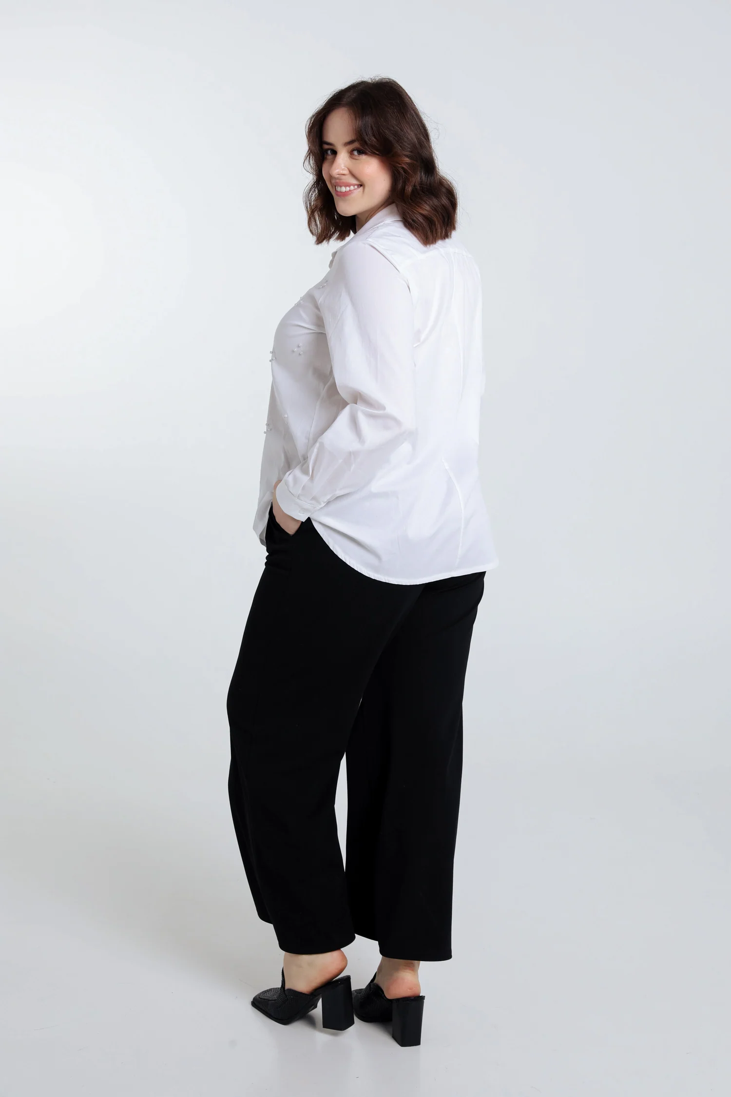 Effen hemd in poplin met parels - Image 9
