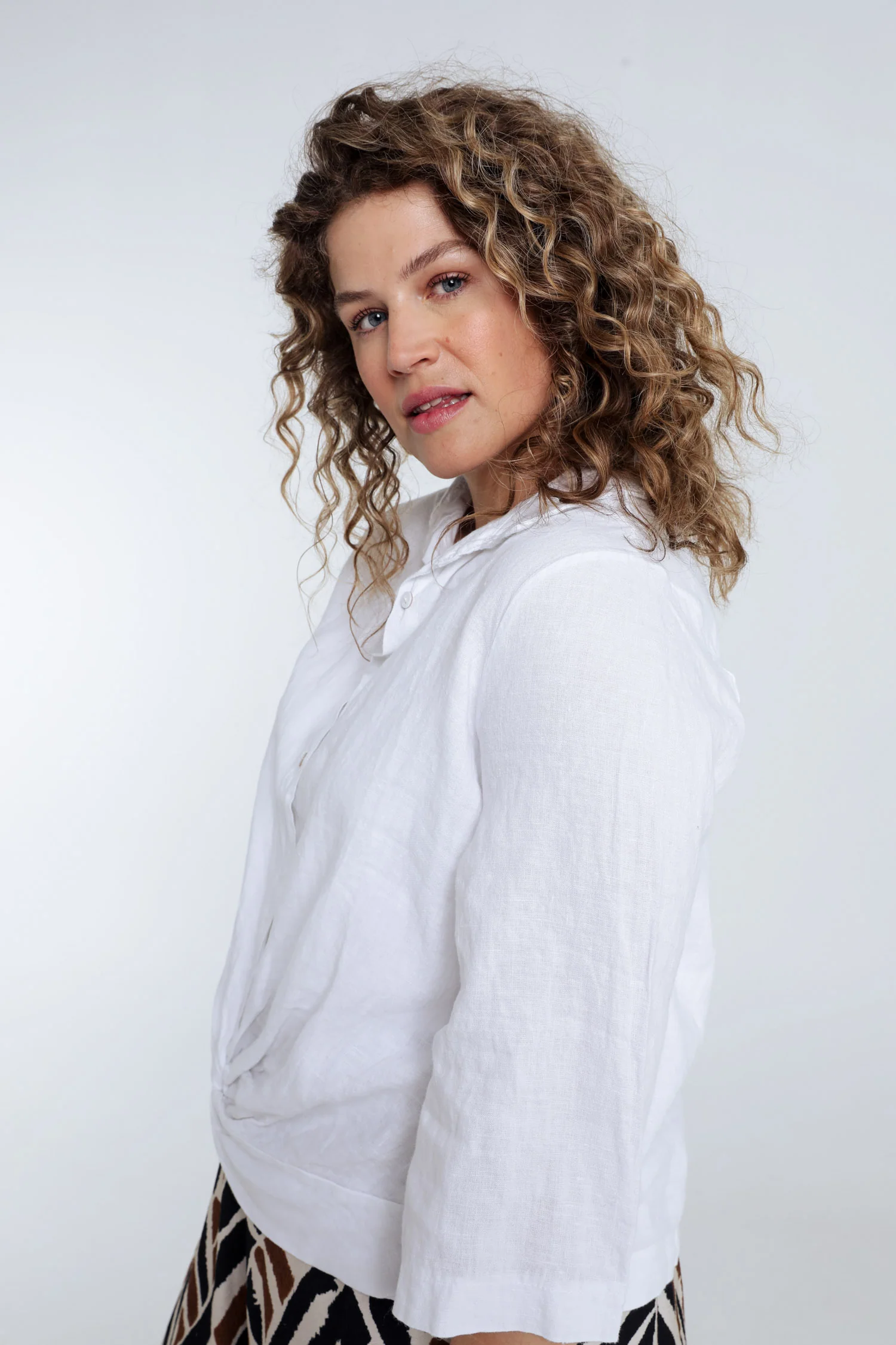 Effen linnen blouse met strik - Image 6