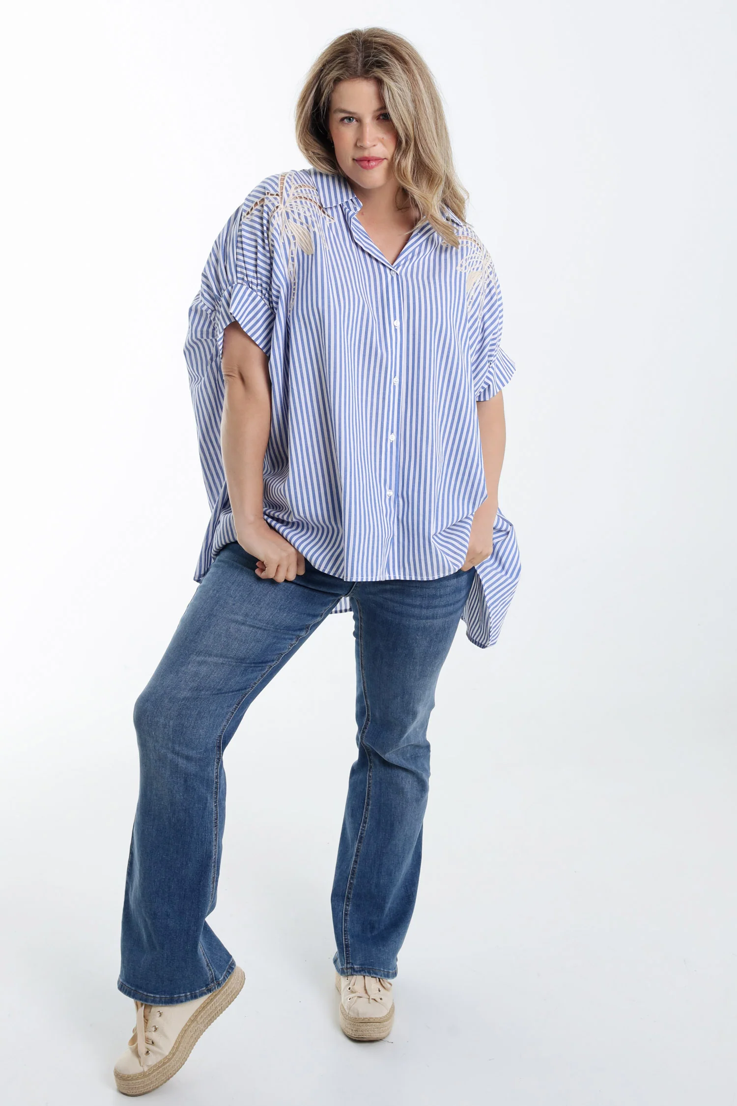 Oversized gestreepte katoenen shirt met borduursels - Image 8