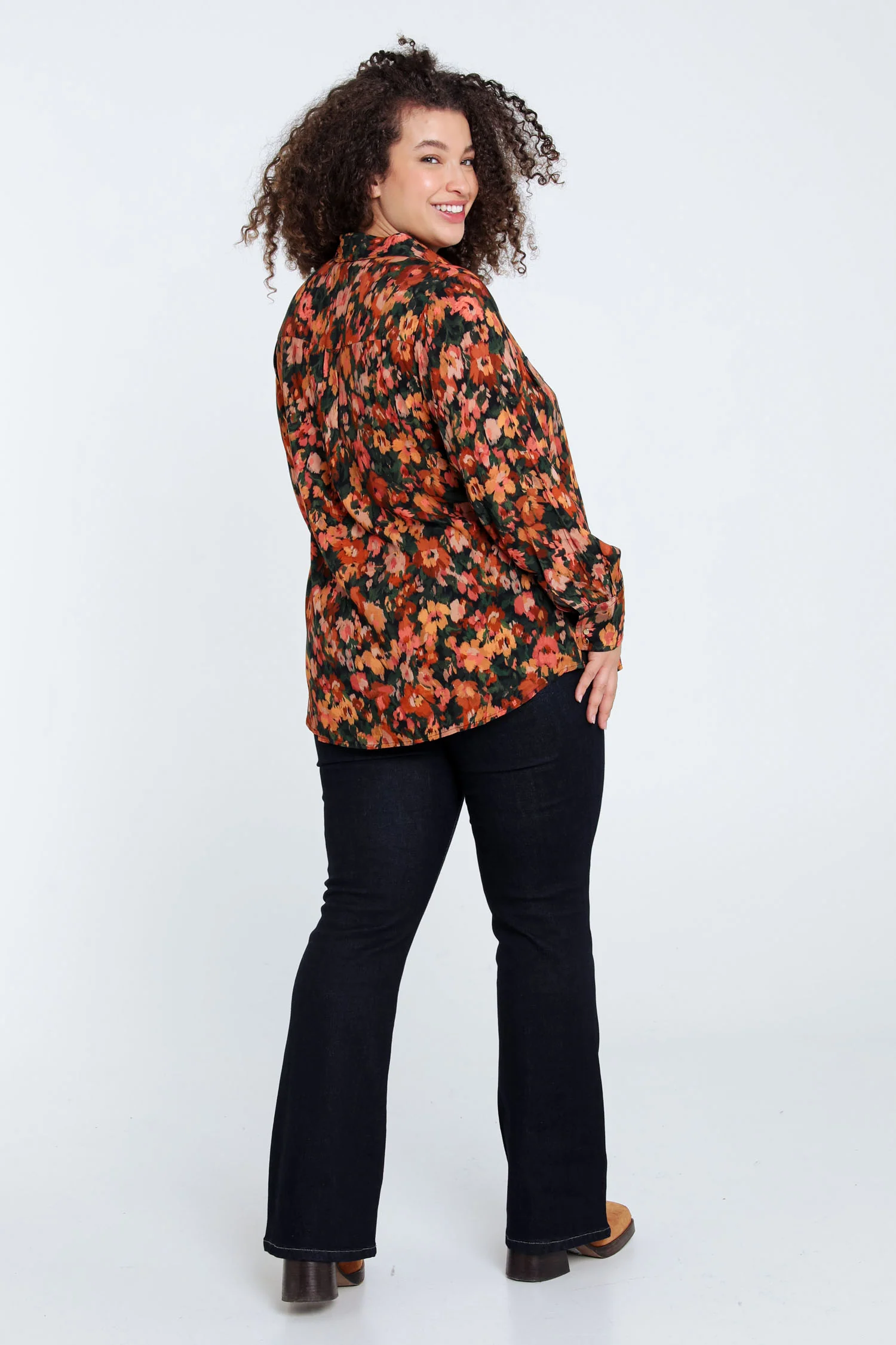 Hemd in viscose met motief van vage bloemen - Image 2