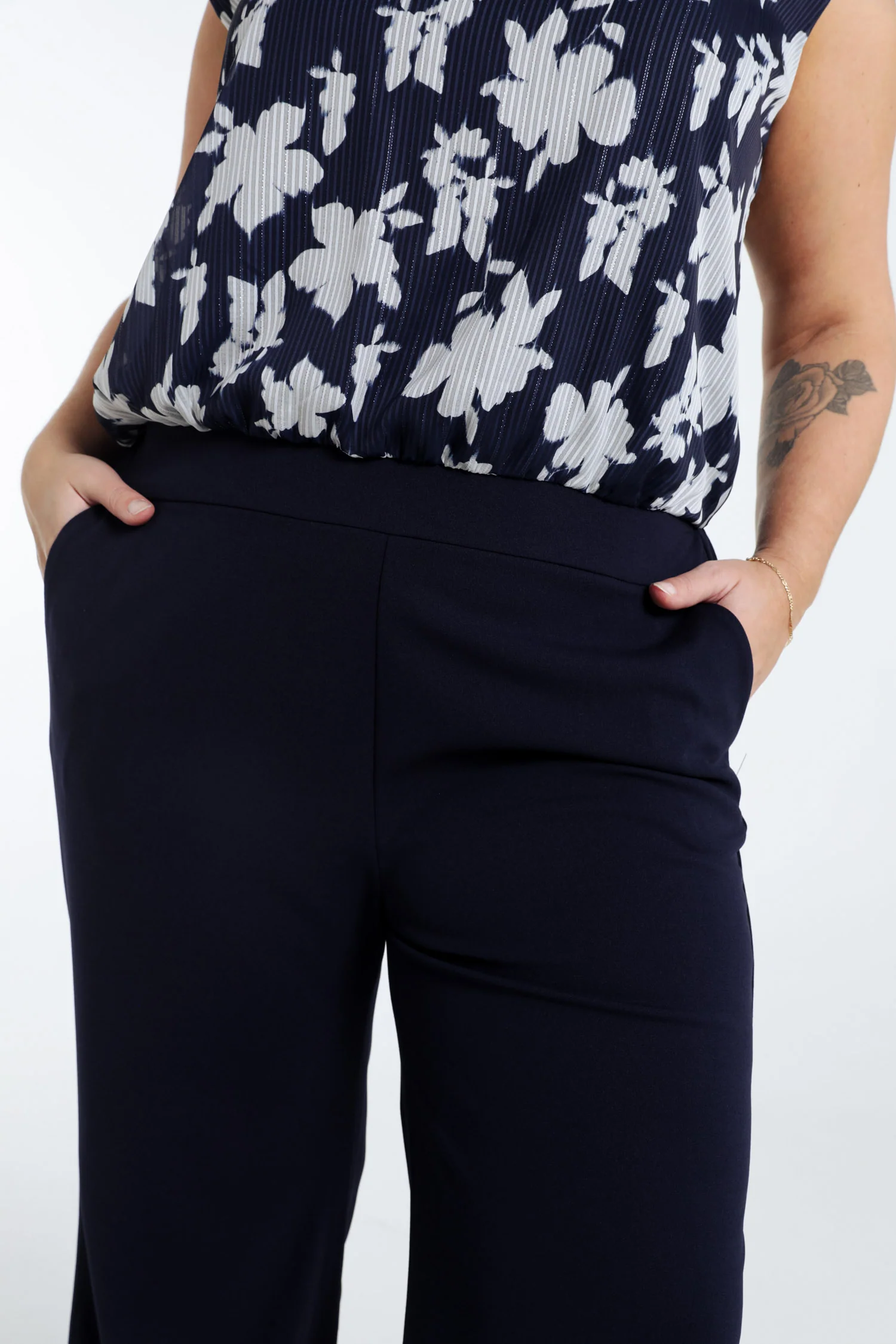Tweedelige jumpsuit met bloemenprint en lurex - Image 5