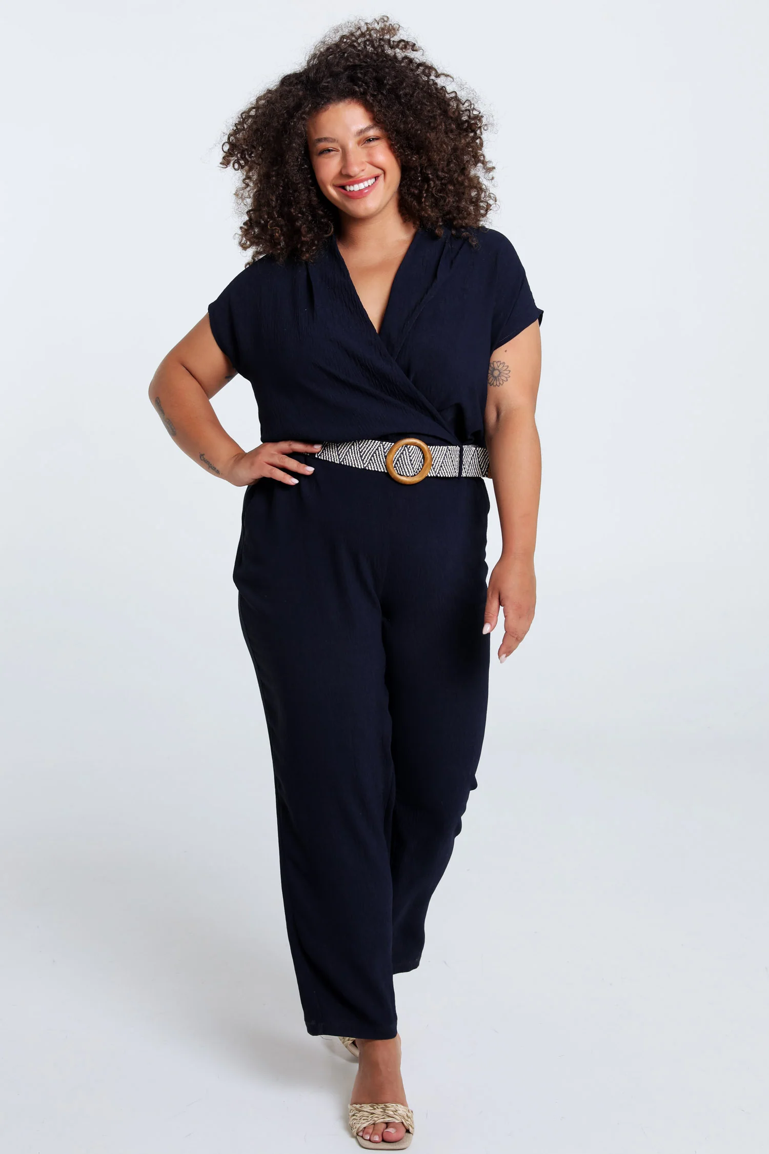 Eénkleurige jumpsuit met riem