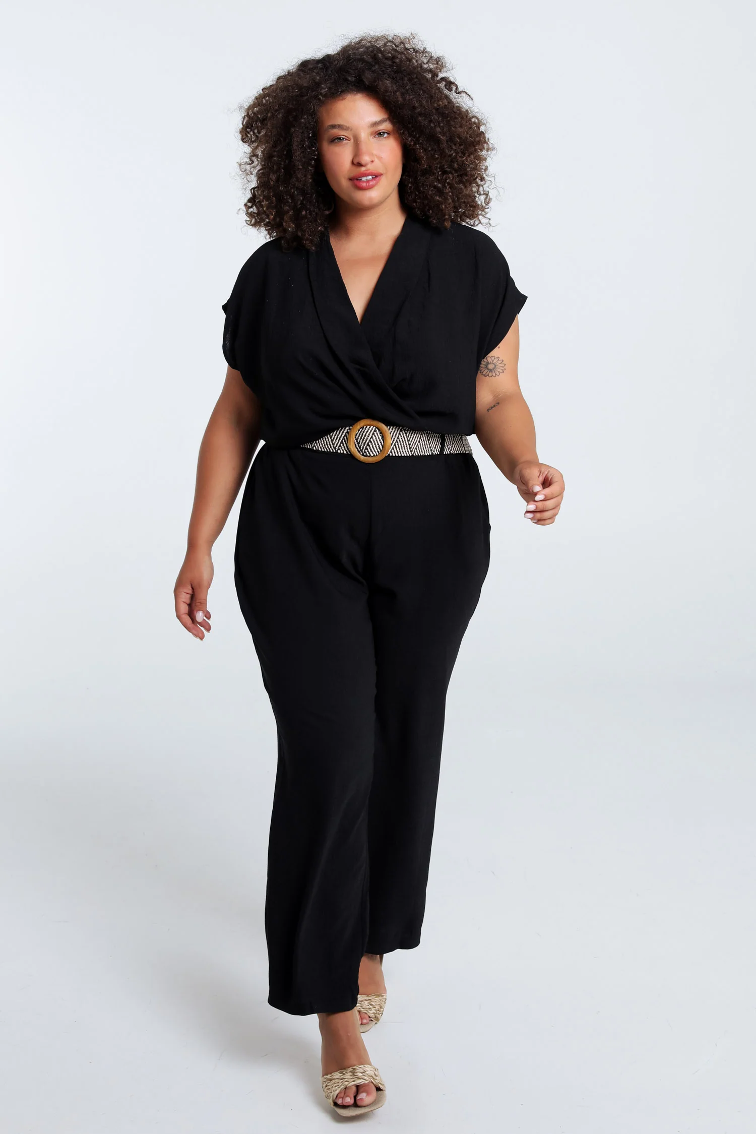 Eénkleurige jumpsuit met riem - Image 18