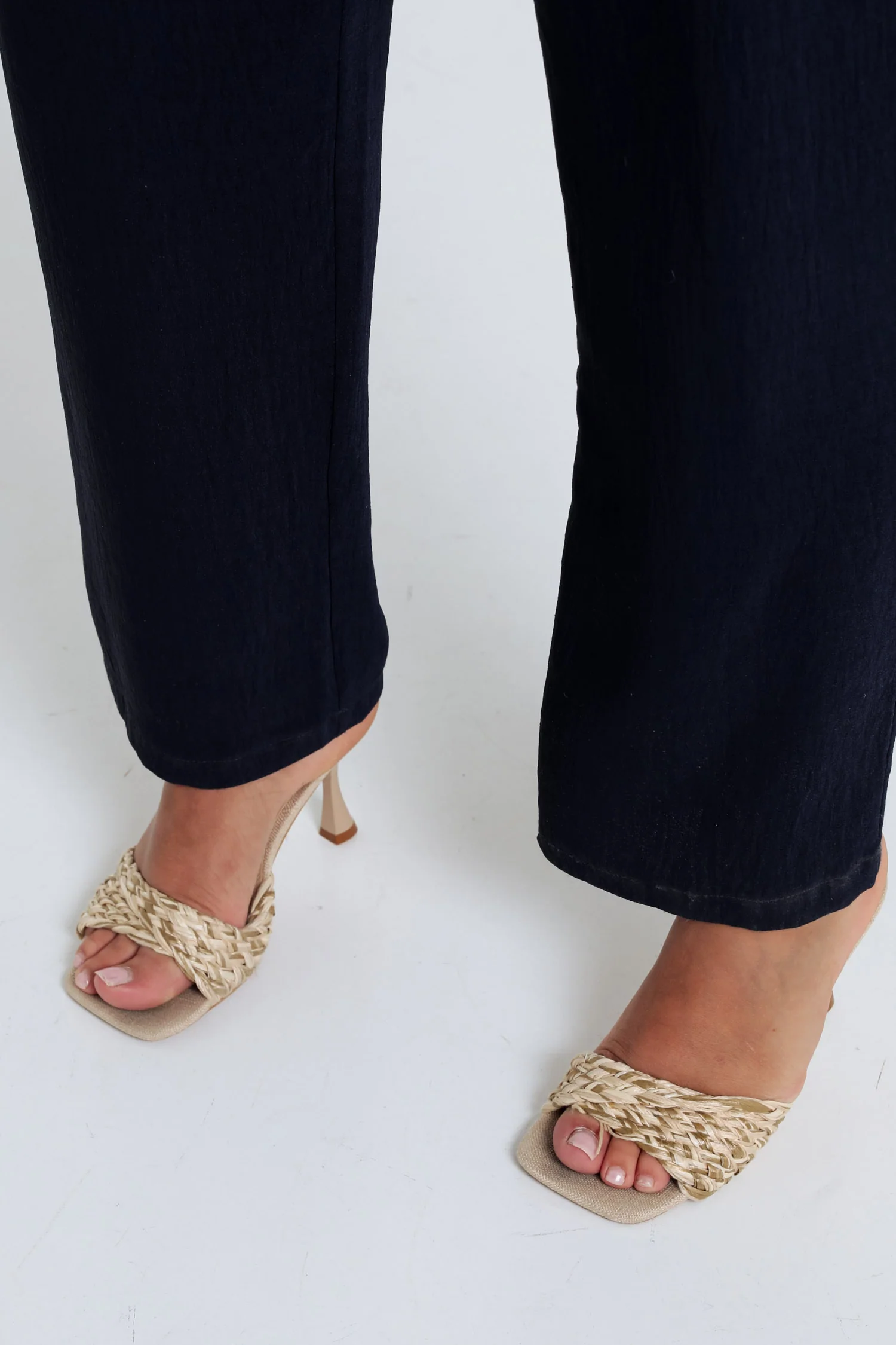 Eénkleurige jumpsuit met riem - Image 6