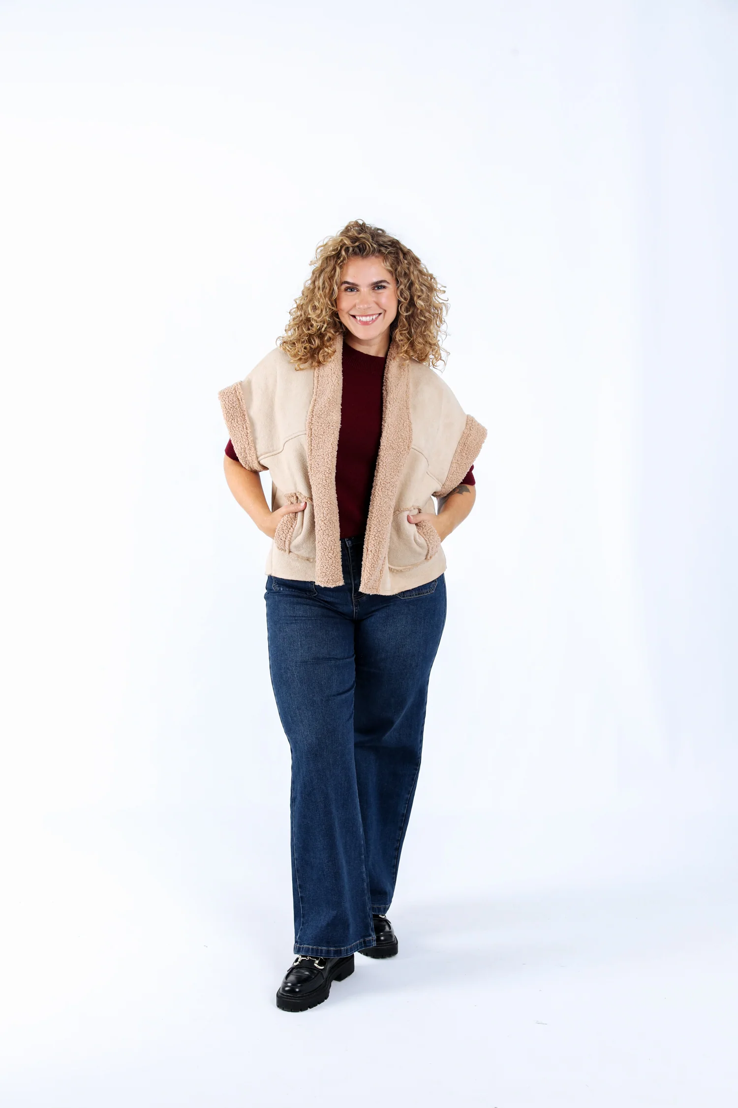 Effen gilet met schapenvachtlook - Image 5