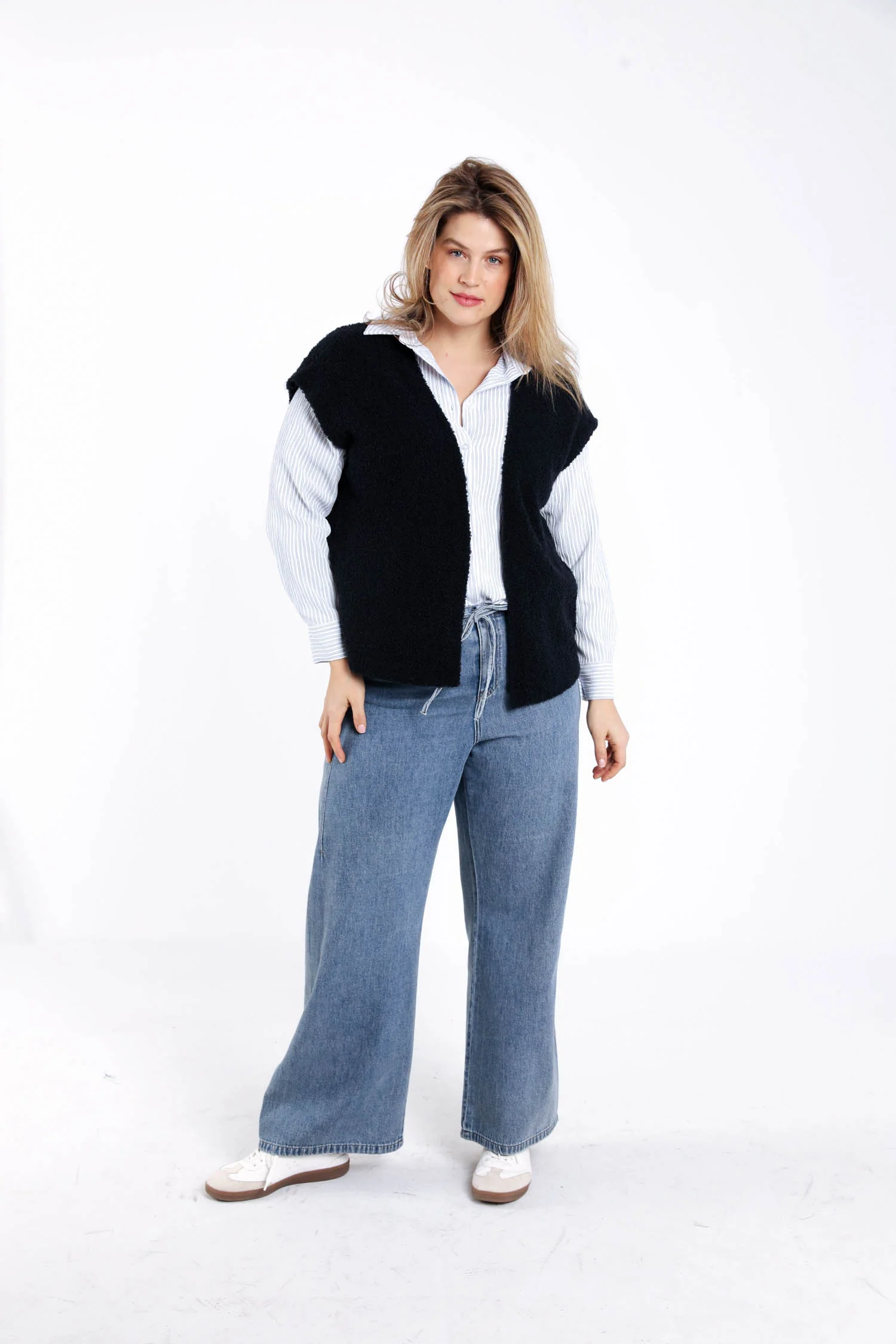 Mouwloos gilet van effen bouclé stof - Image 9