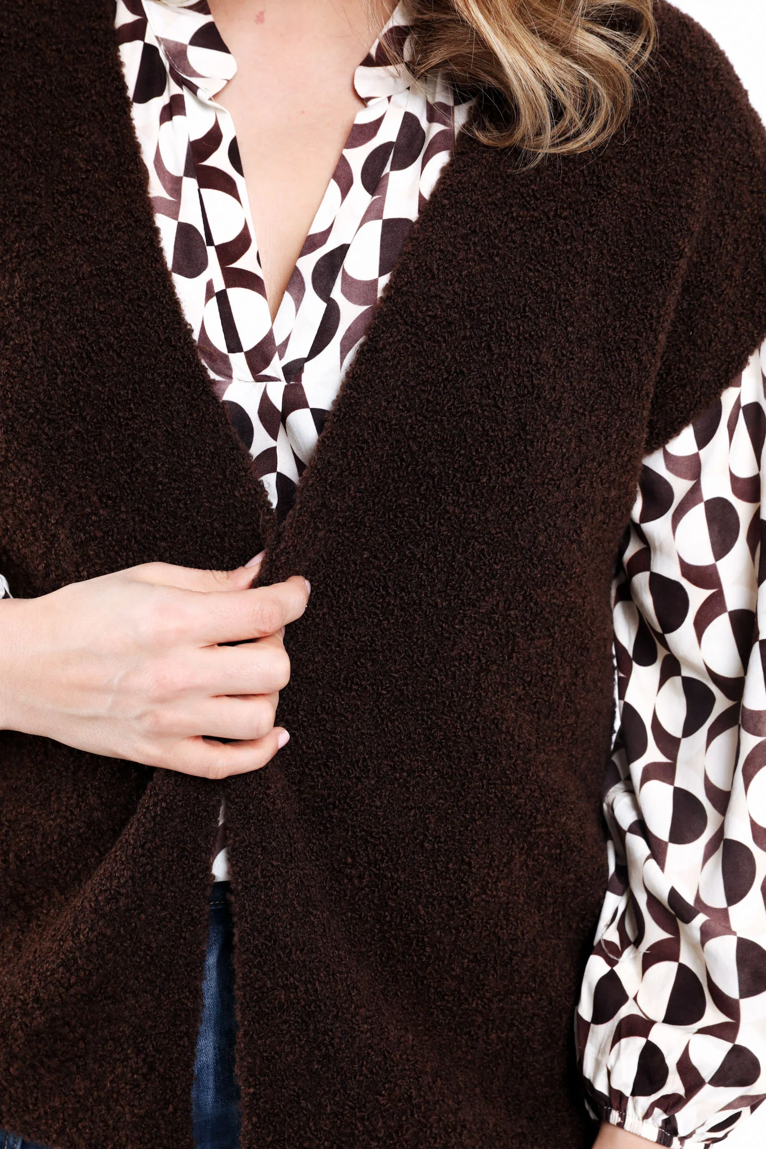 Mouwloos gilet van effen boucle-stof - Image 4