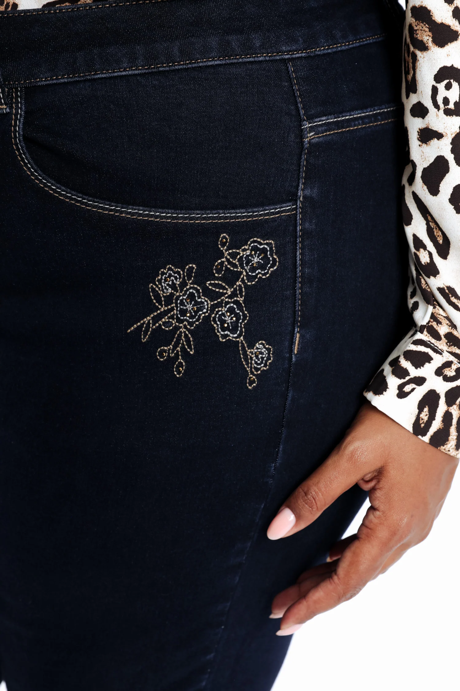 Rechte Mia jeans met borduursels - Image 3