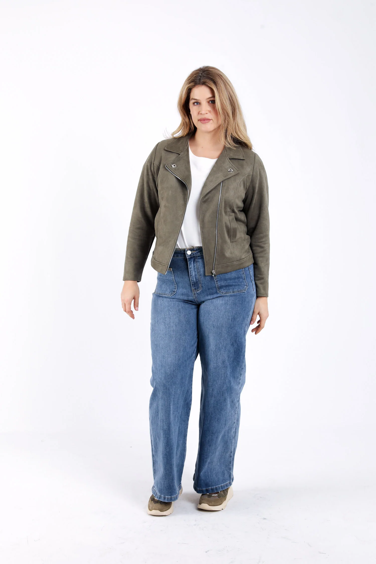 Jeans Elodie met zakken en borduursel detail - Image 9