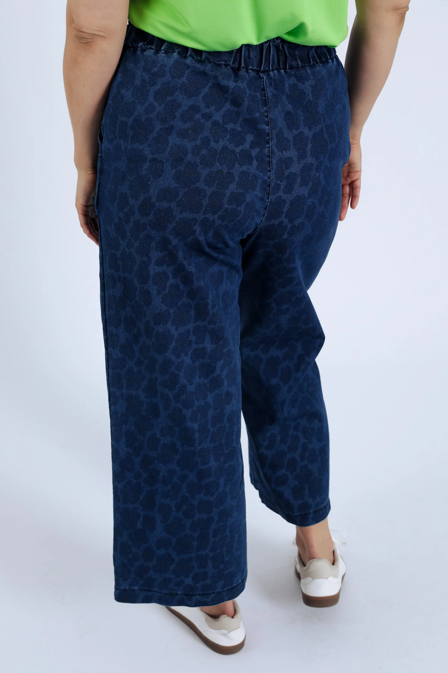Geprinte 3/4 wijde jeans met dierenhuidmotief - Image 6