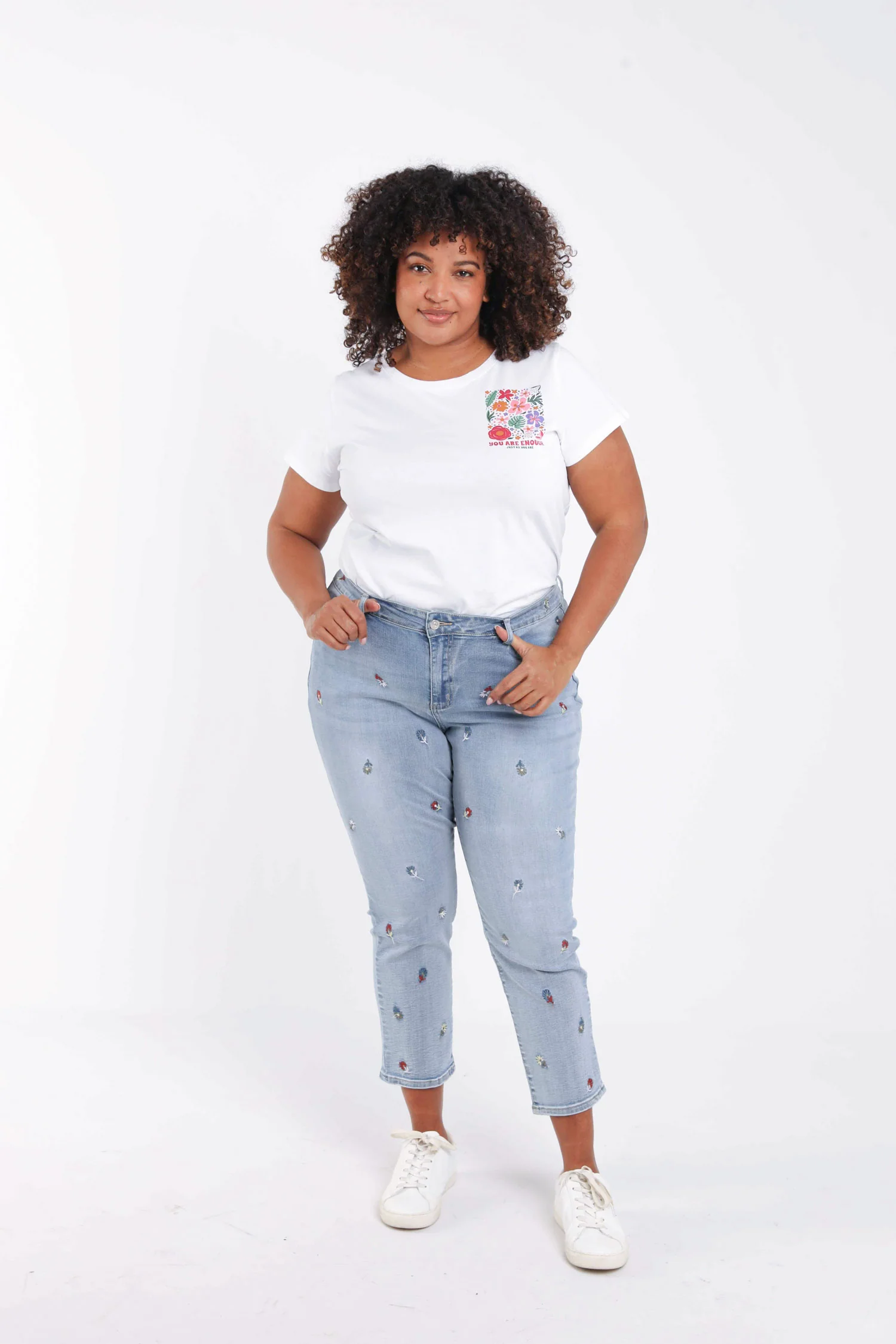 Slim fit jeans Louise 7/8 met bloemenborduursels - Image 8