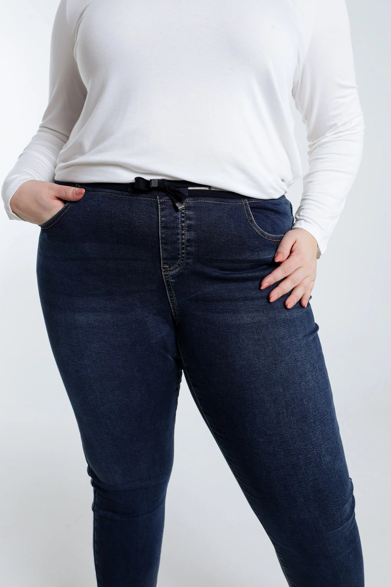 Slim 7/8-jegging in jeans met sportieve riem - Image 3