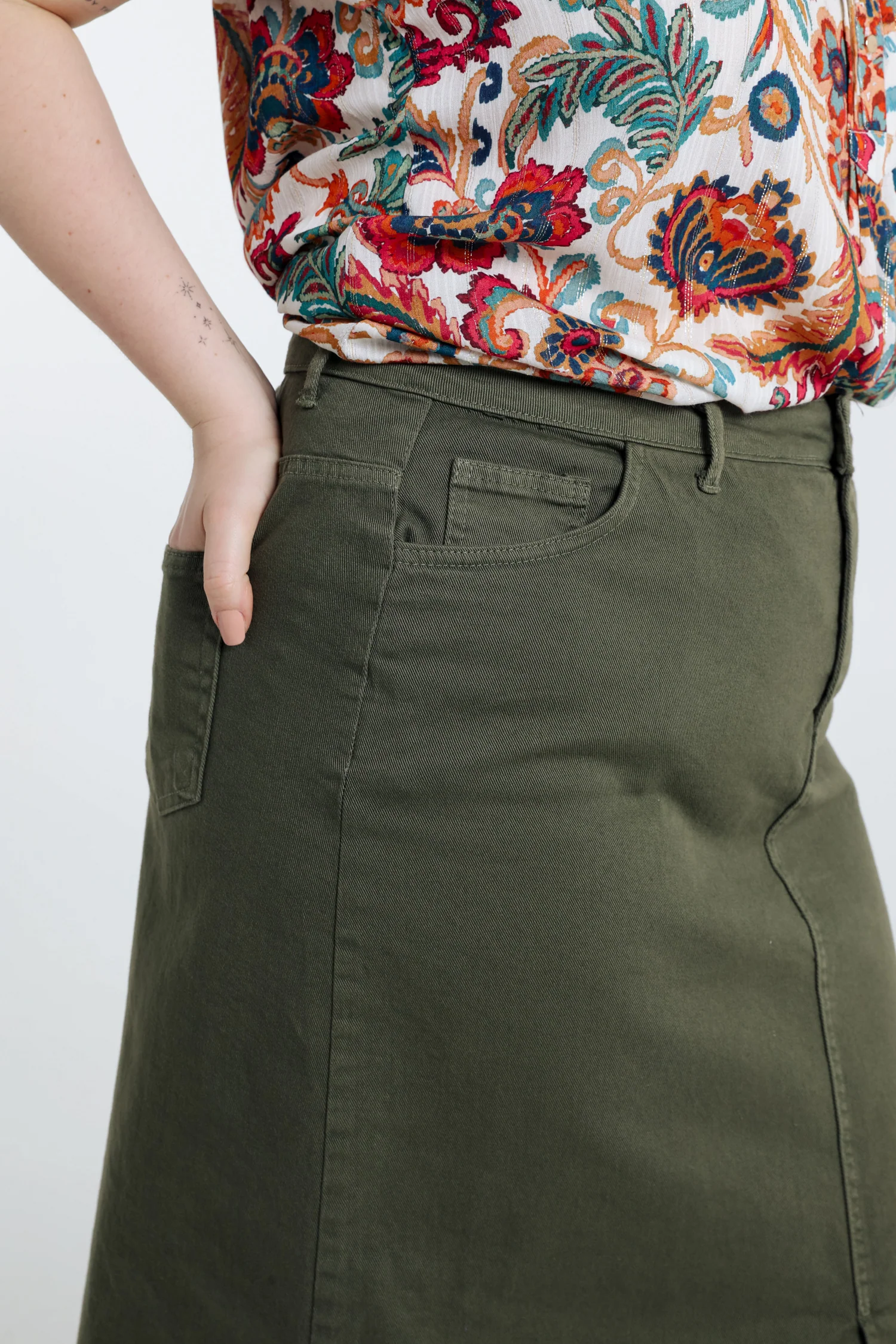 Halflange, effen rok met split vooraan - Image 6