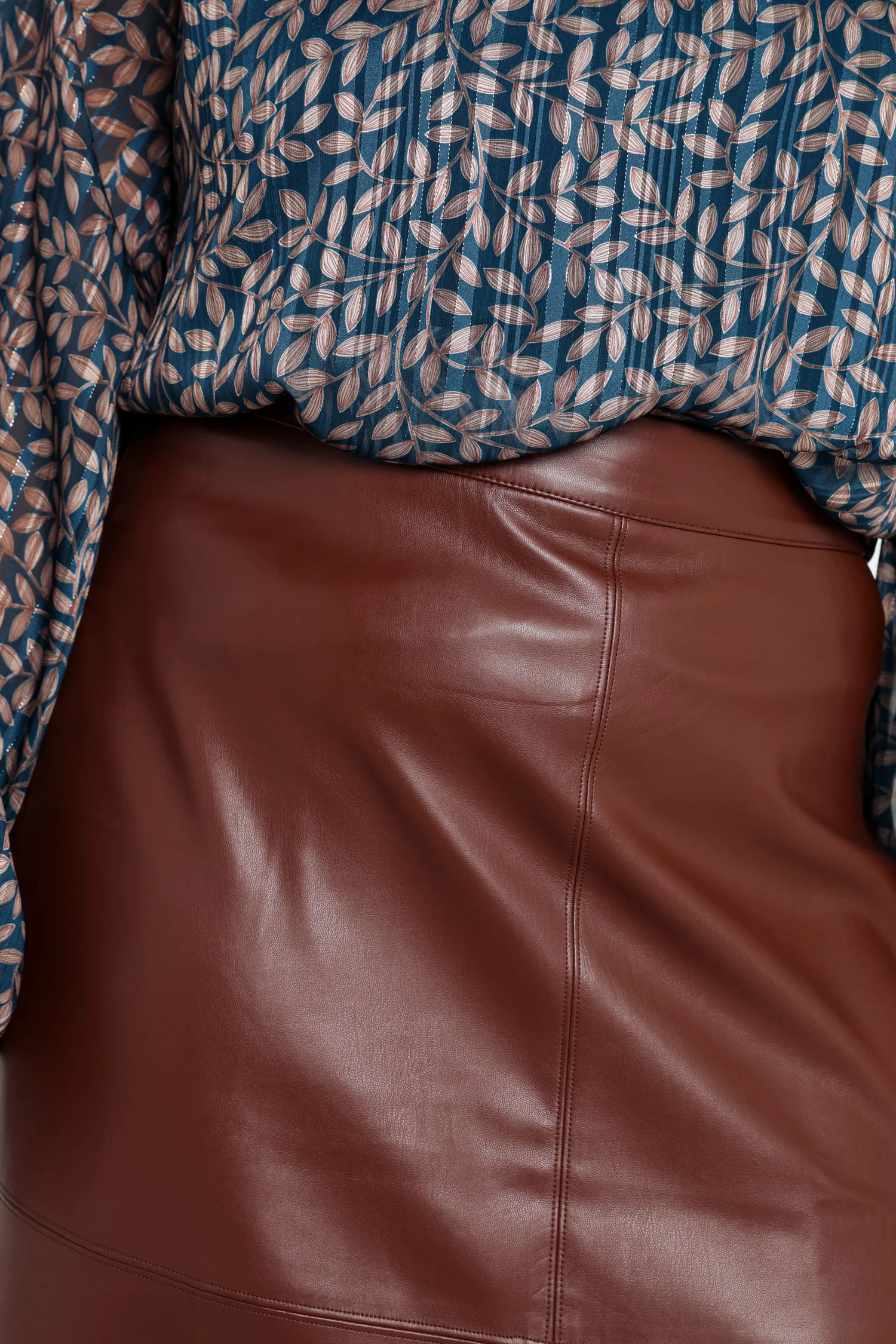Halflange, effen rok in imitatieleer - Image 17