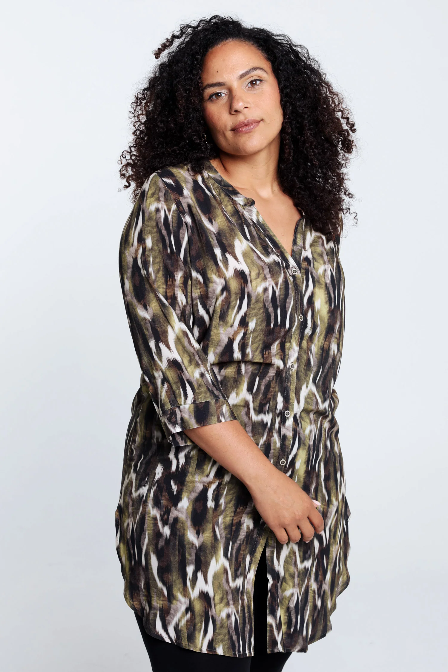 Lang hemd in eco vero viscose met slangenprint - Image 5