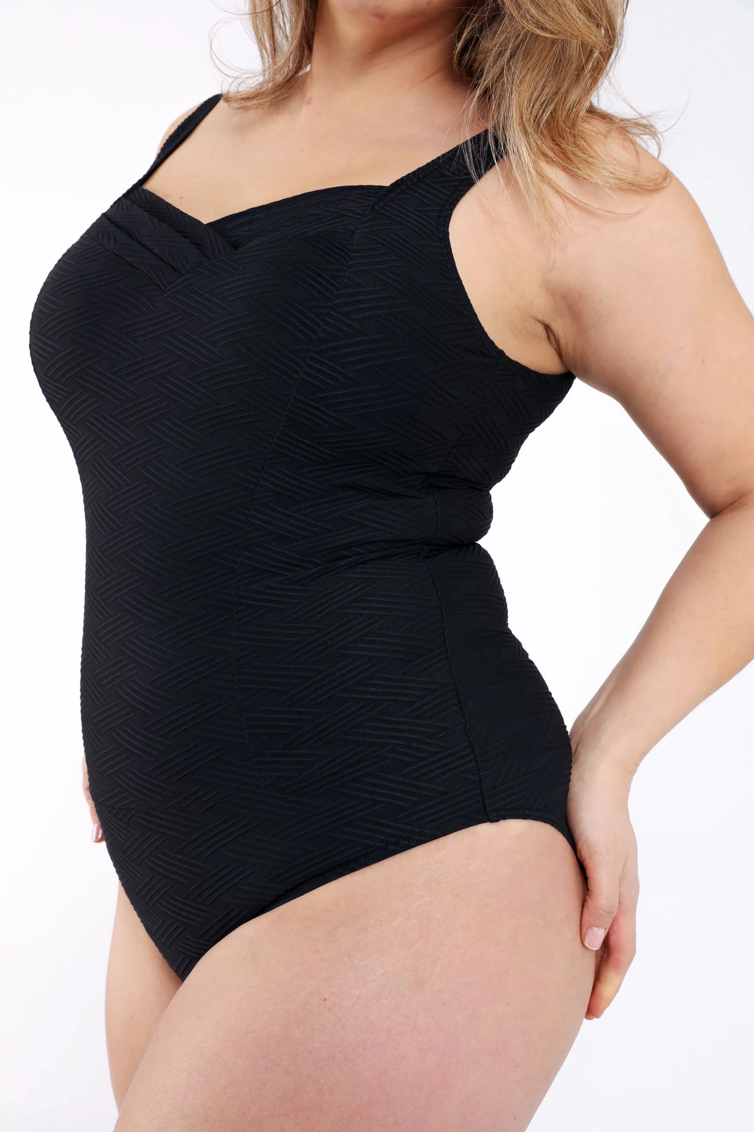 Badpak met reliëfstof en ton-sur-ton grafisch dessin - Image 6