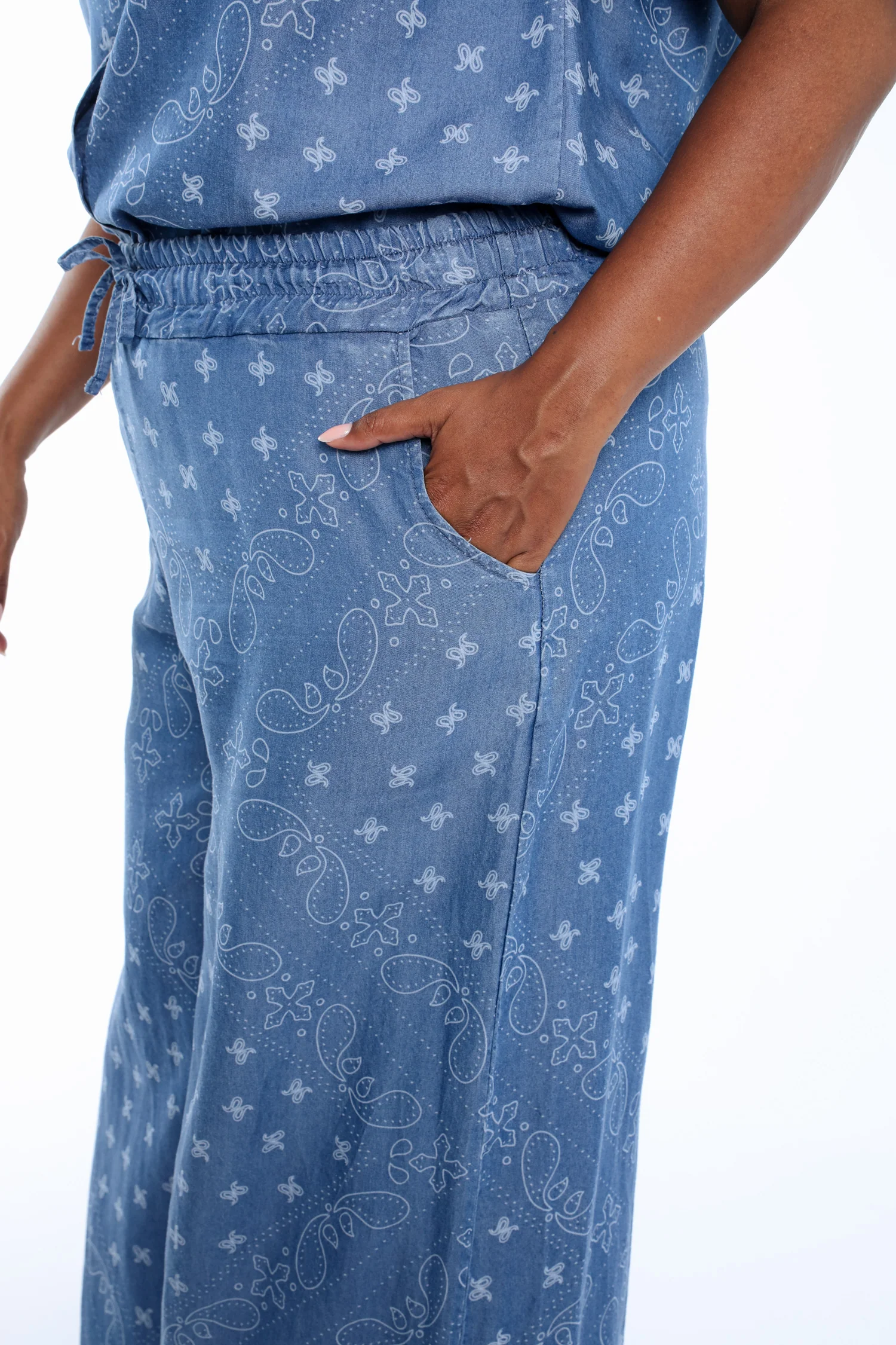 Wijde broek van lyocell met bandana-print - Image 5
