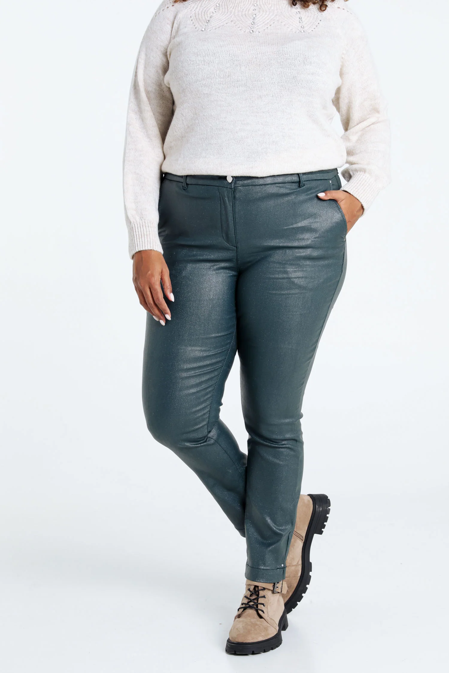 Effen slim 7/8-broek in viscose met metallic coating