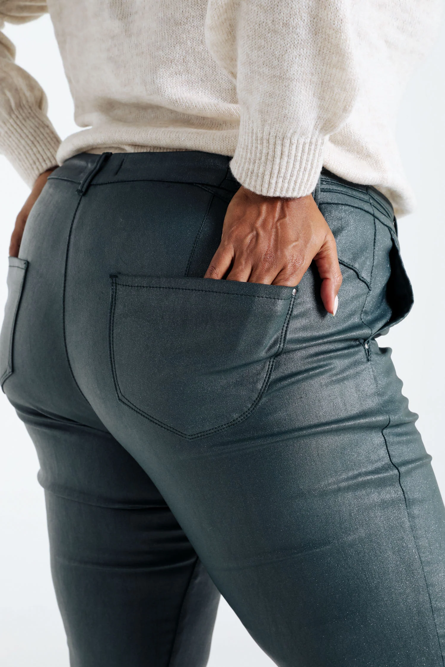 Effen slim 7/8-broek in viscose met metallic coating - Image 6