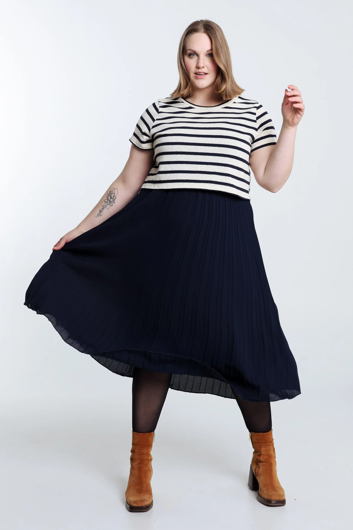 2-in-1-jurk met marinestreep en plissérok - Image 8