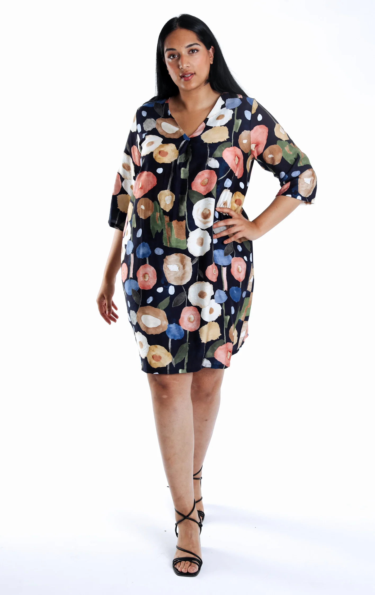 Korte jurk van viscose met print van ronde bloemen - Image 7
