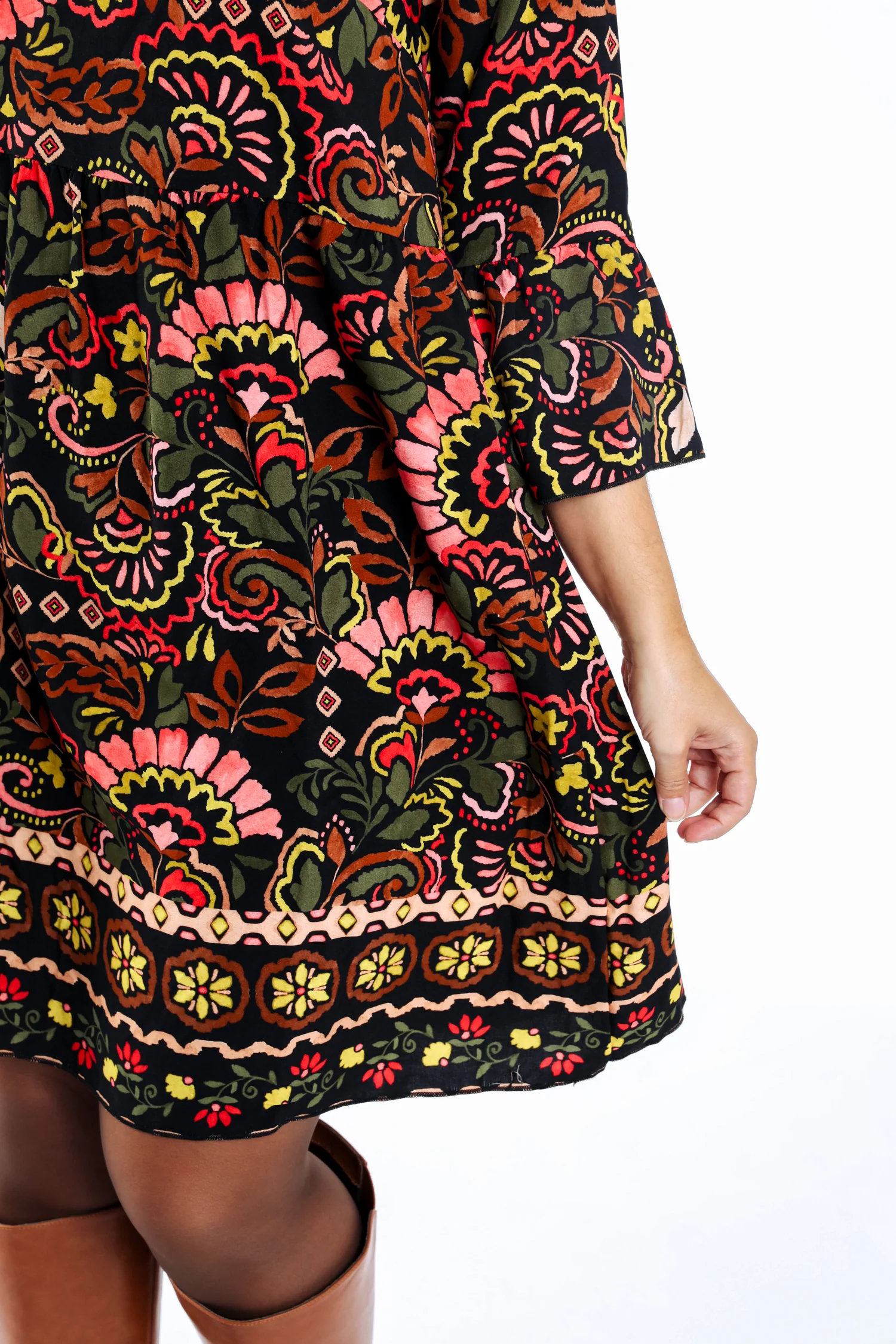 Korte jurk van bedrukt viscose met folkprint - Image 5
