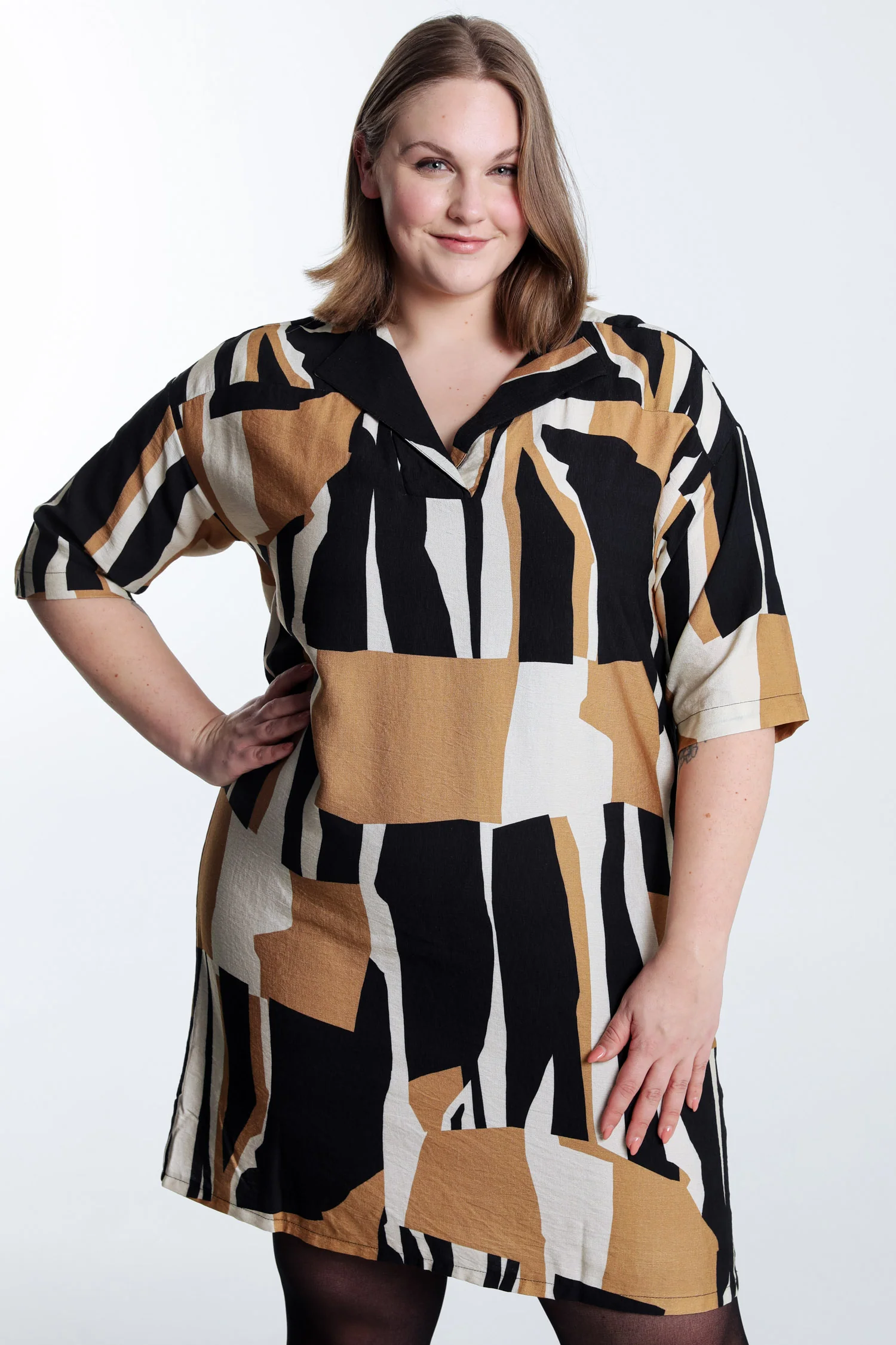 Jurk van viscose met grafische print