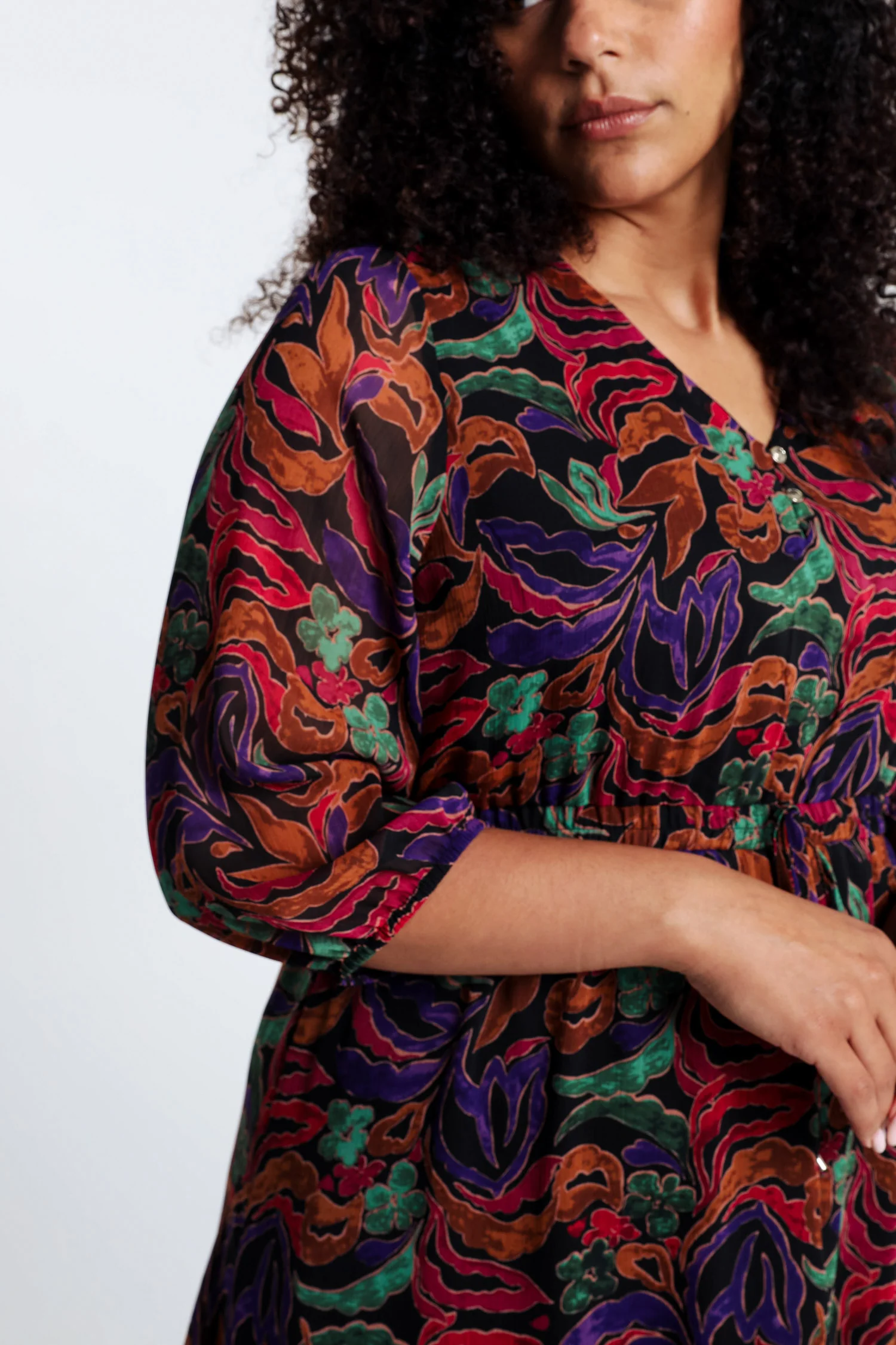 Halflange jurk in voile met print - Image 5