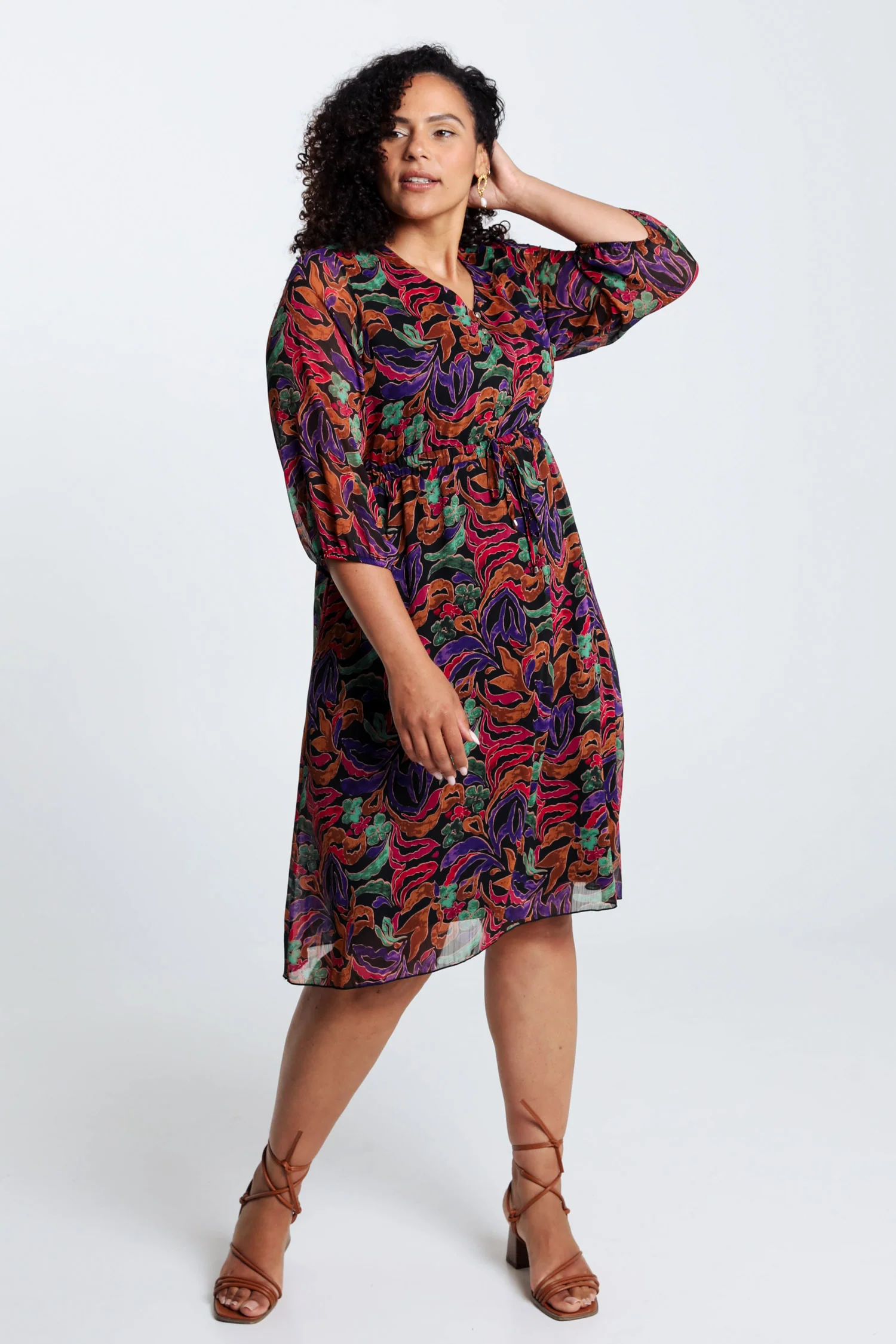 Halflange jurk in voile met print - Image 9