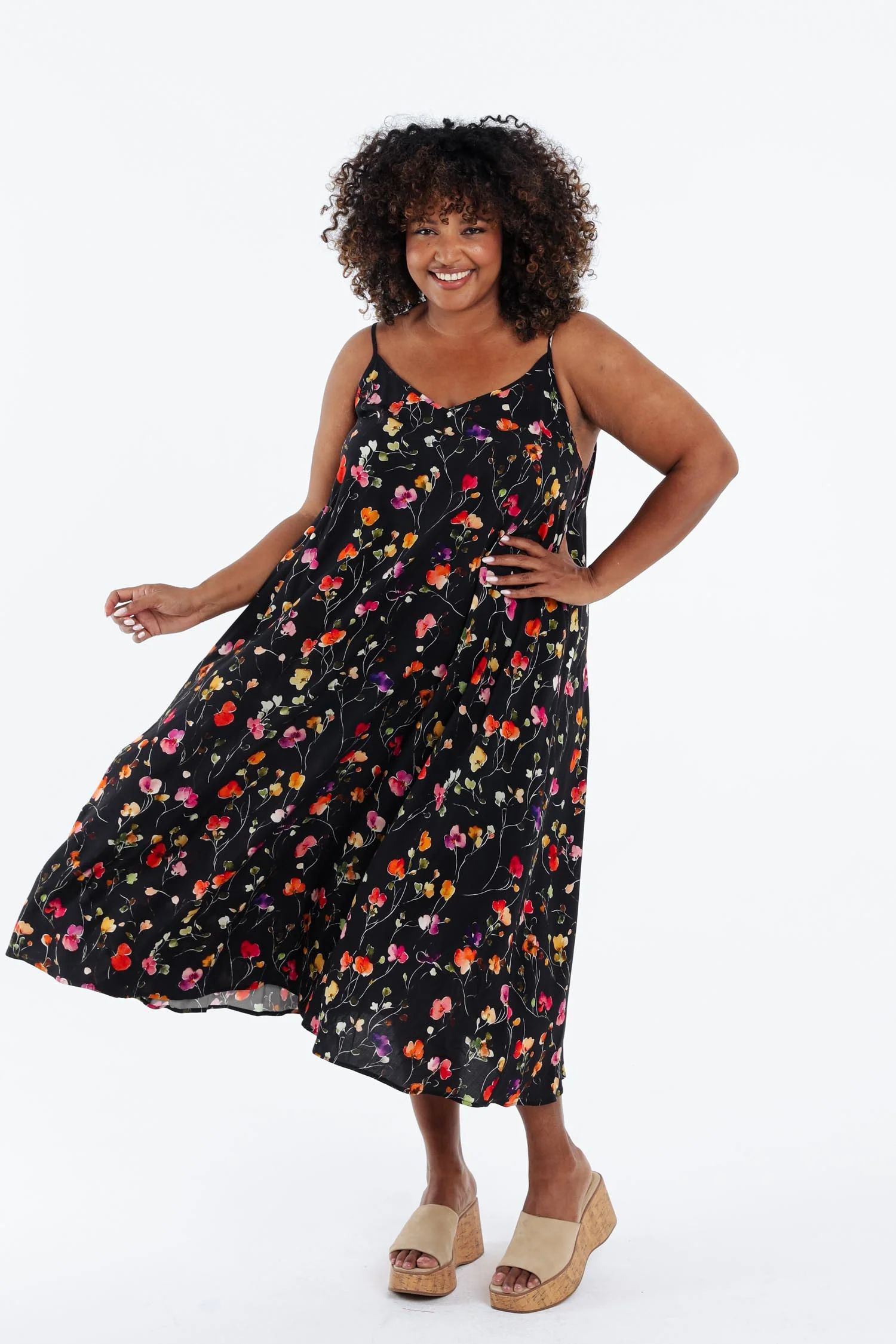 Lange jurk van viscose met dunne bandjes en een bloemenprint - Image 19