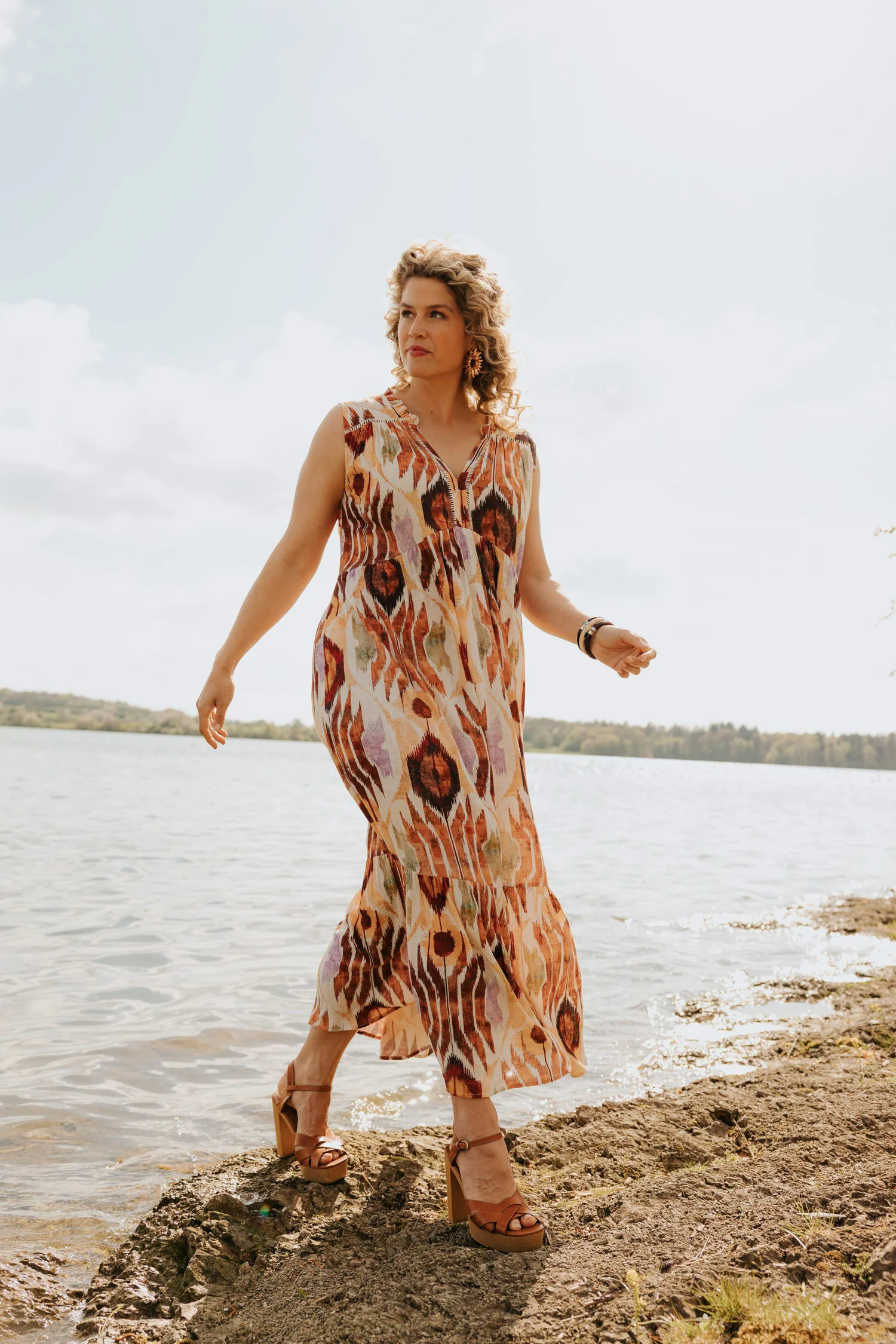 Lange jurk van viscose met etnische print