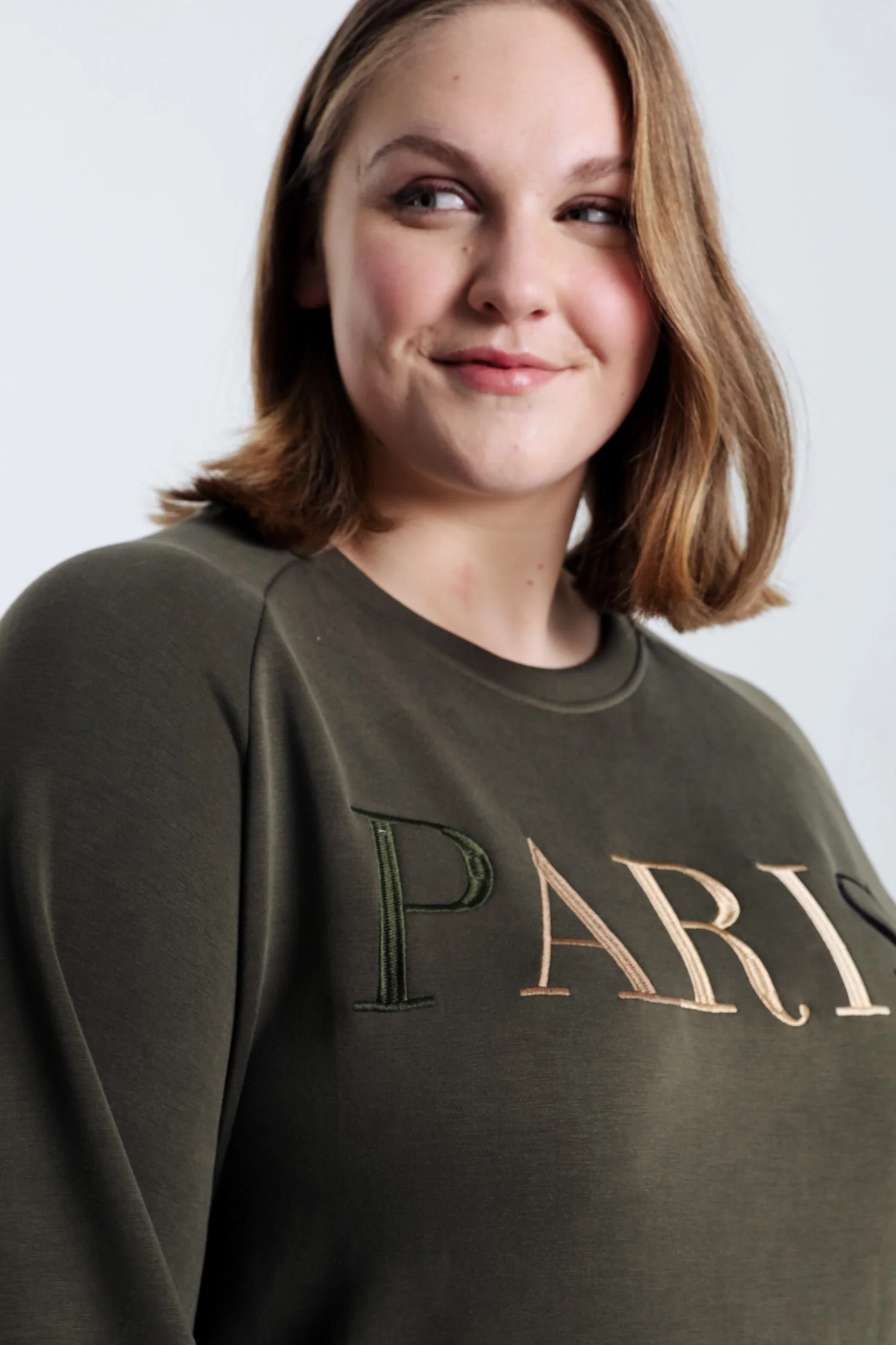Sweaterjurk met borduursel Paris - Image 4