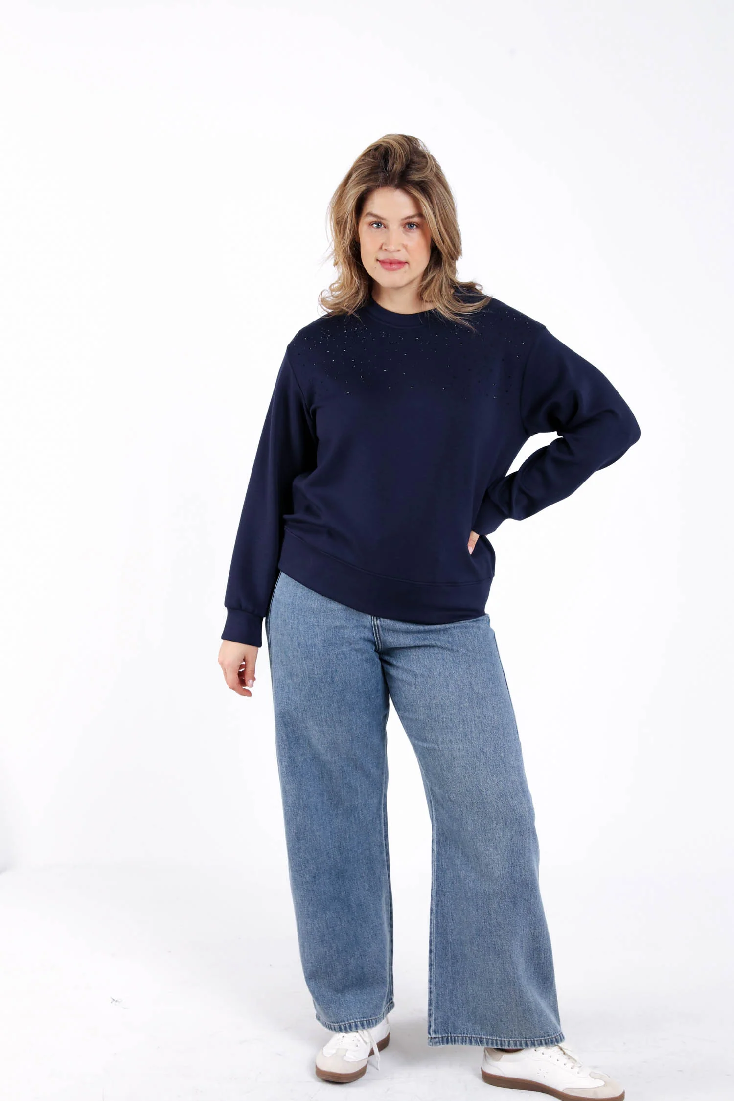 Effen viscose sweater met strass-steentjes - Image 6