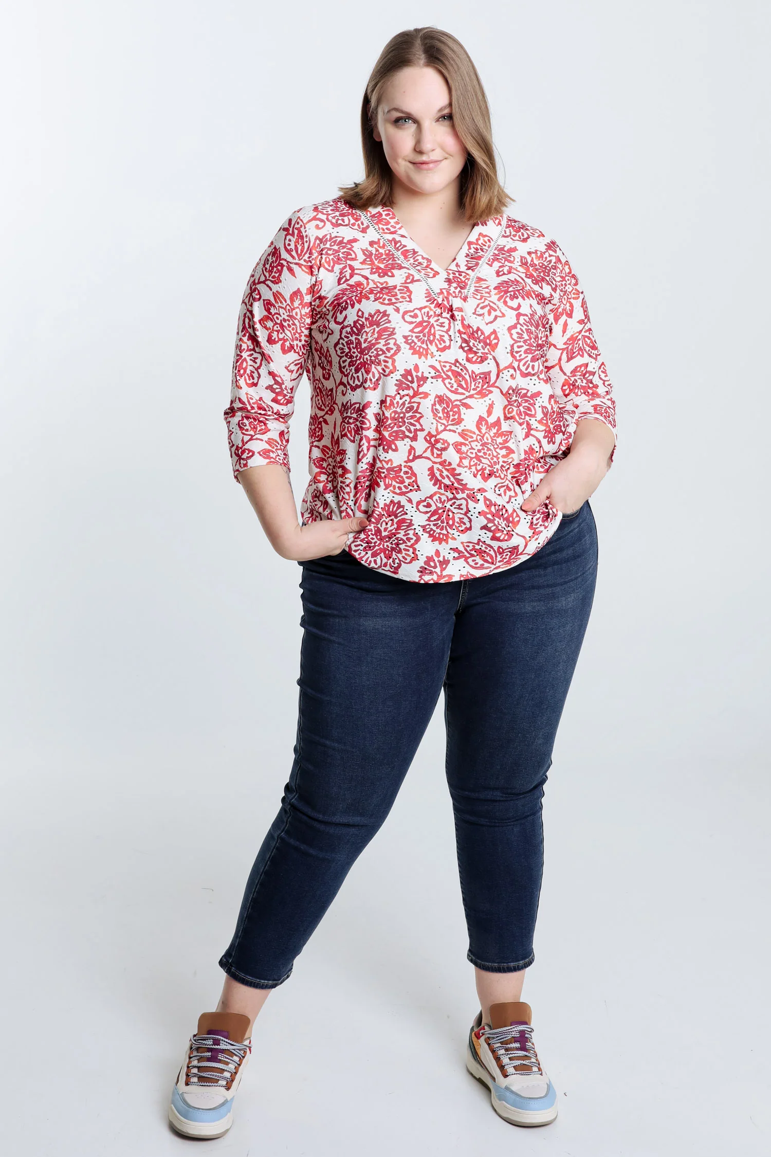 Geborduurd T-shirt met bloemenprint - Image 7