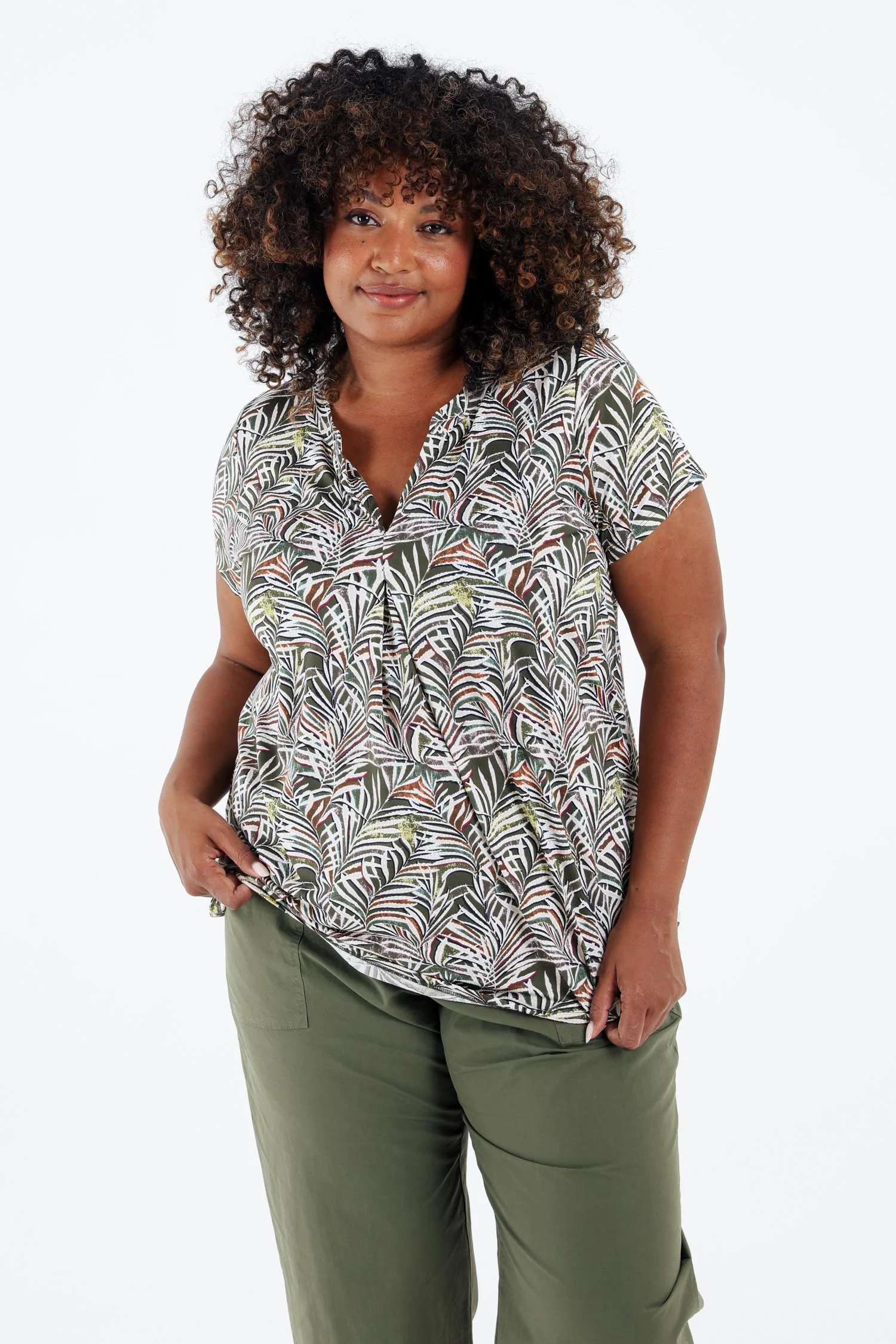 T-shirt van koel gaas met bladerenprint - Image 12