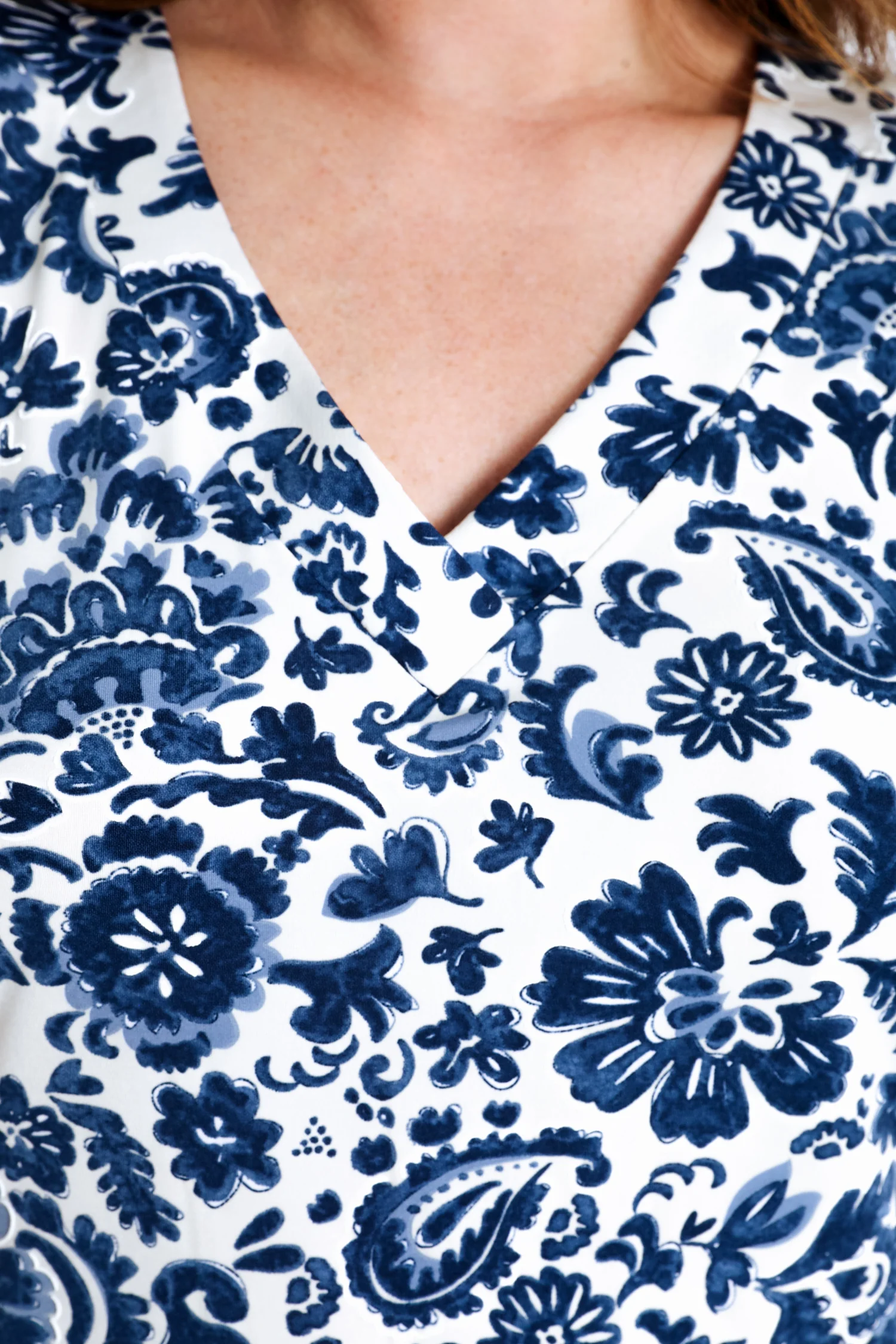 T-shirt van koele mesh met tweekleurige bloemenprint - Image 3