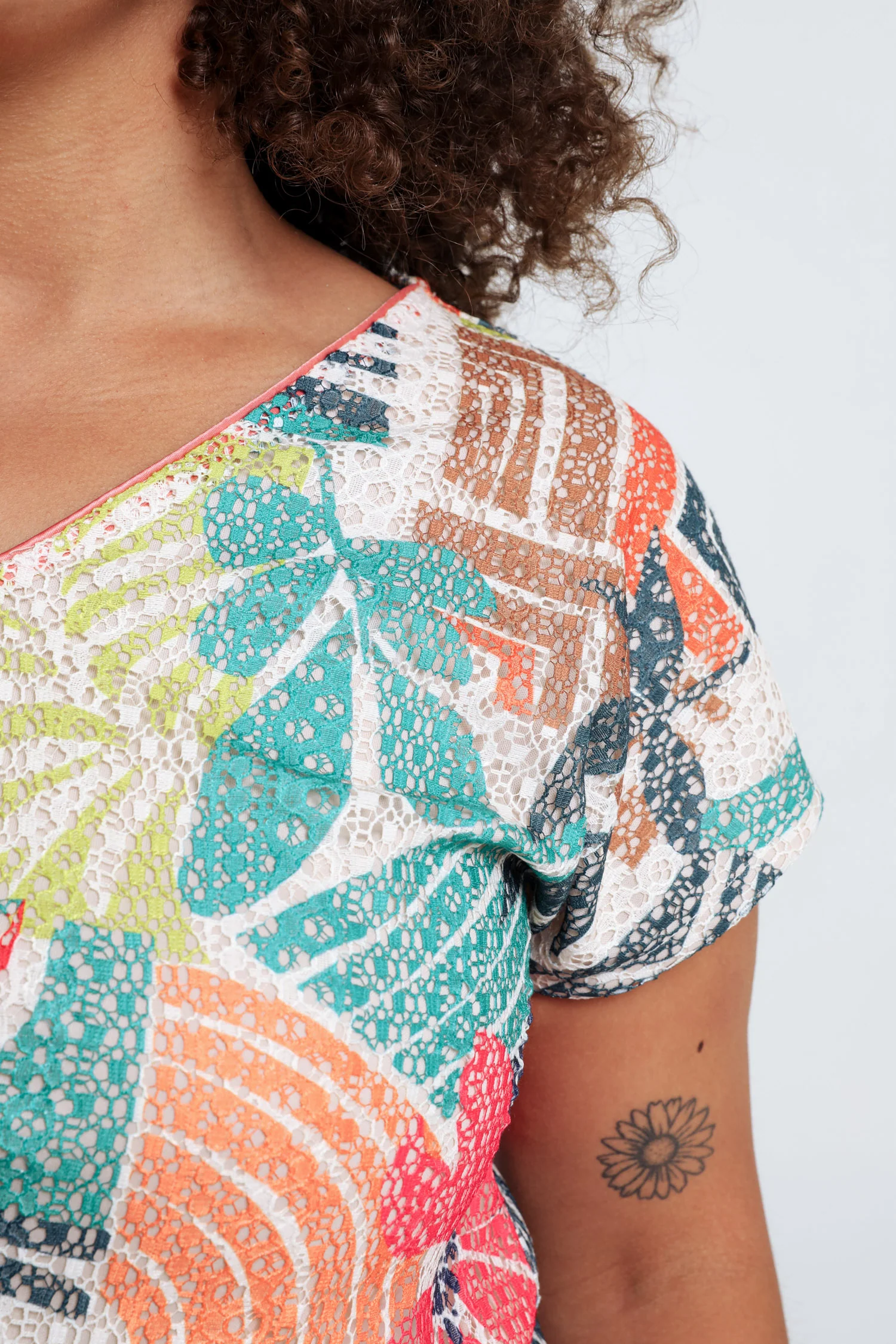 Bloemdruk T-shirt - Image 5