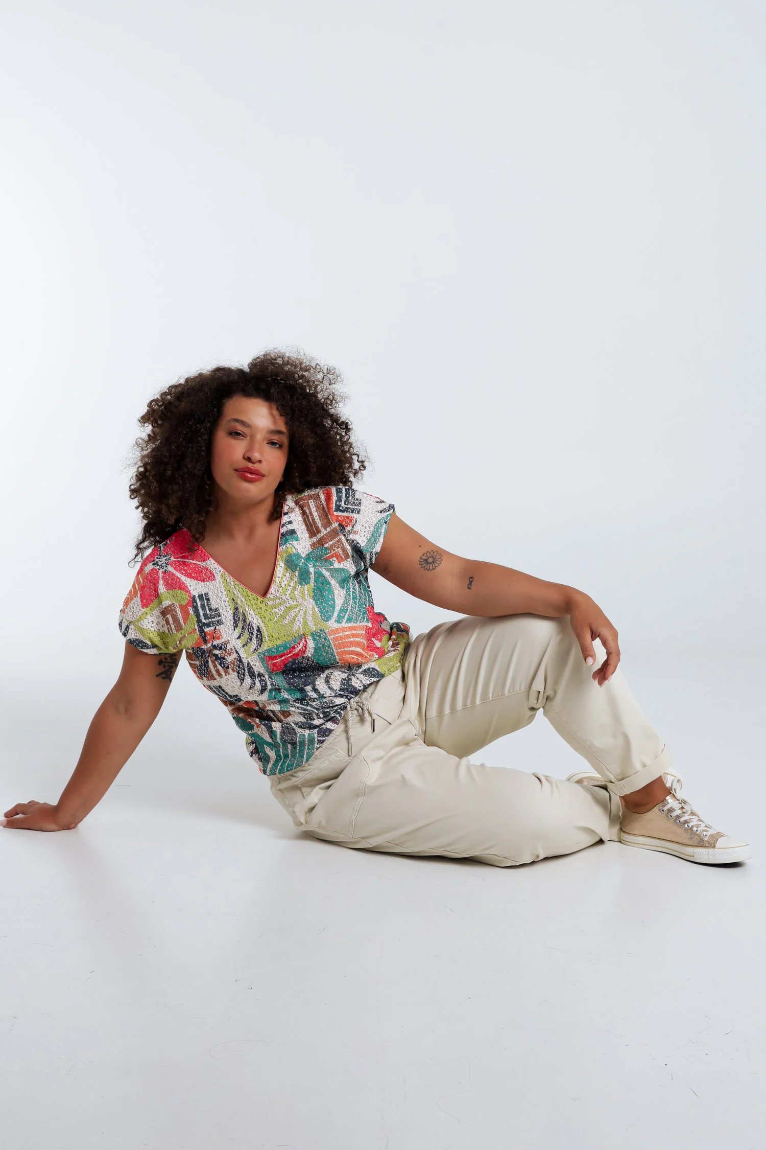 Bloemdruk T-shirt - Image 7