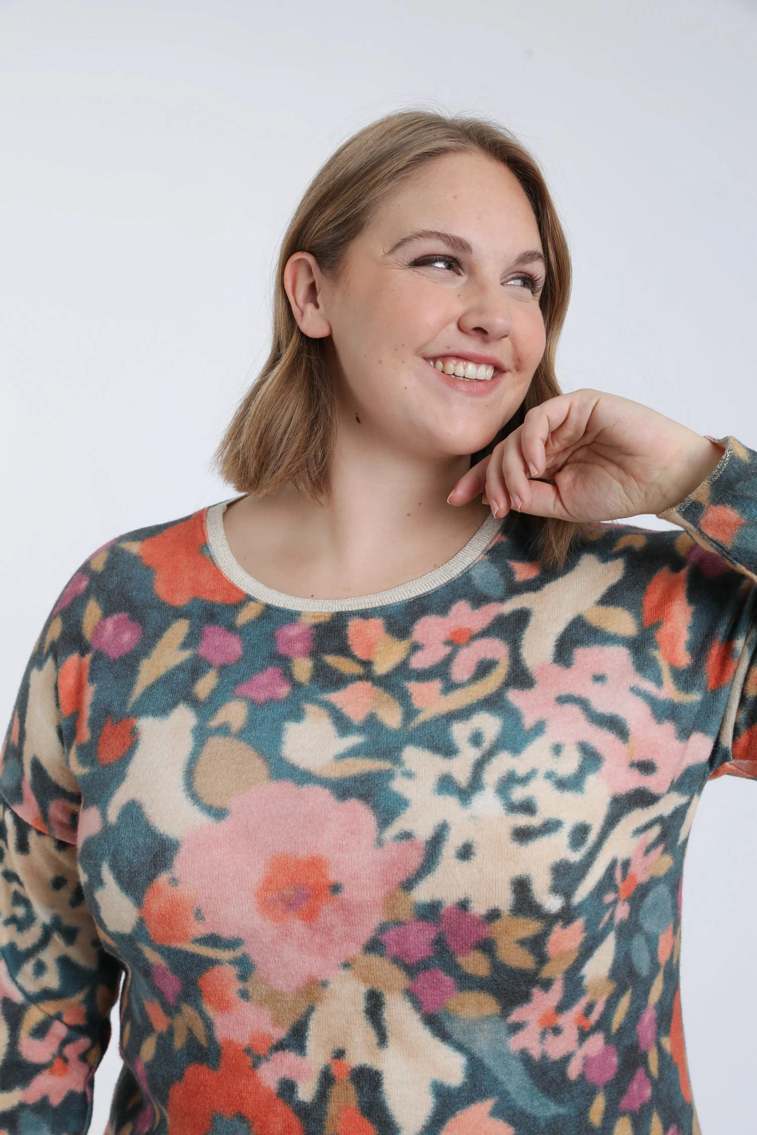 T-shirt van warme stof met bloemenprint - Image 3