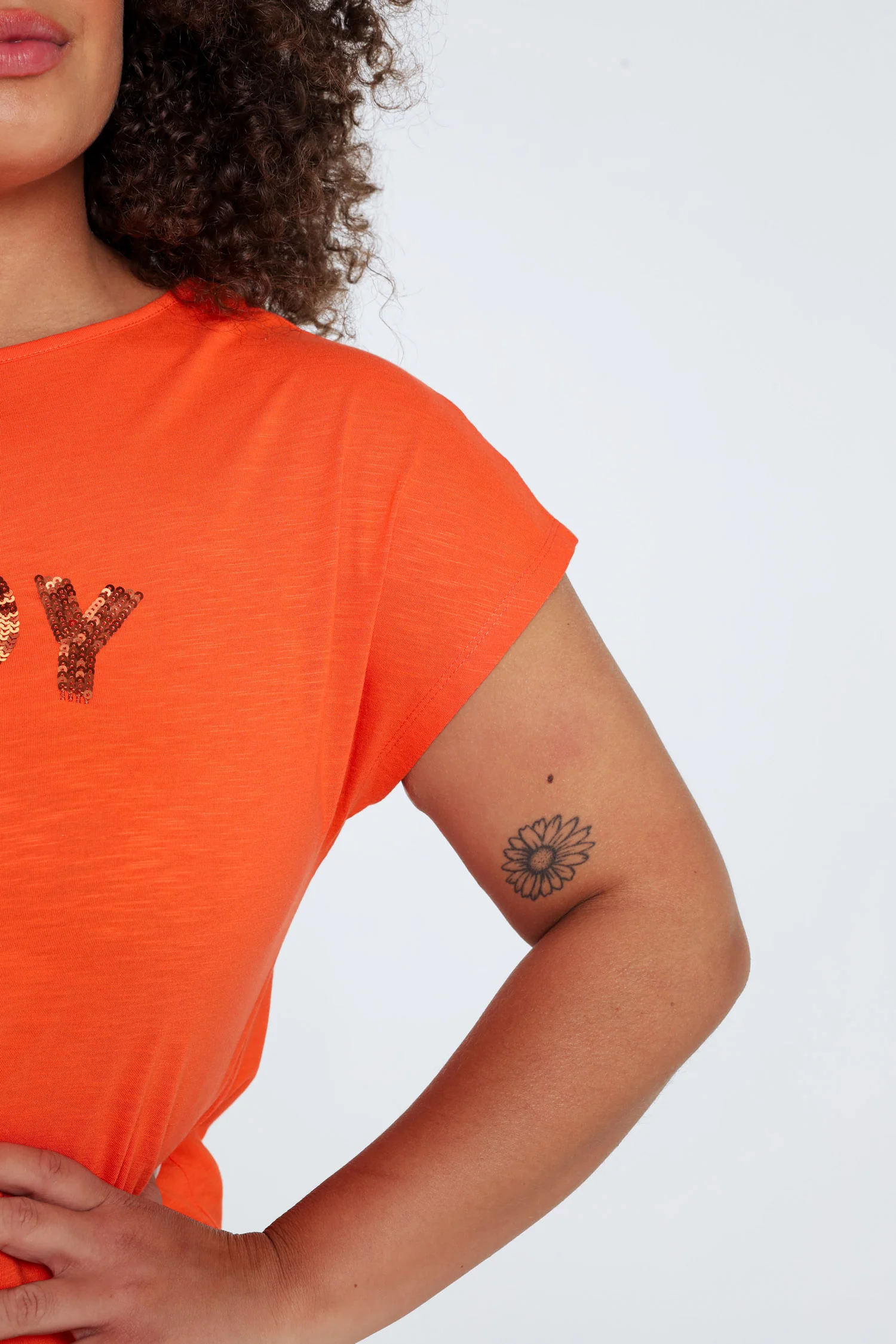 Effen T-shirt met borduring Enjoy en pailletten - Image 27